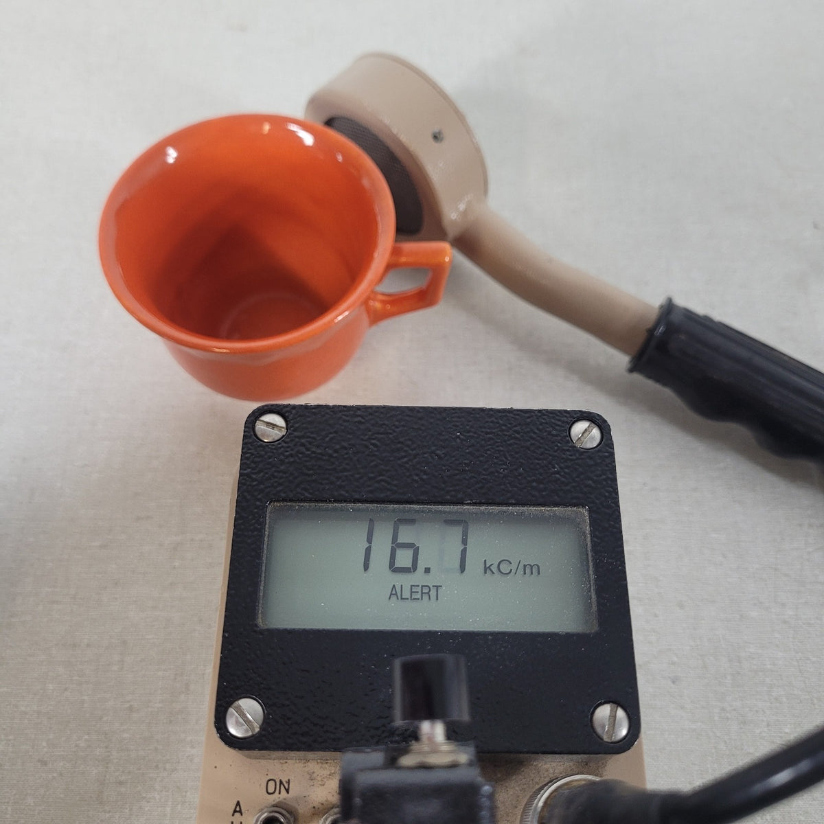 TESTED Ludlum 2241 Digital Survey Meter 44-9 Pancake GM Probe Case Cal Certs