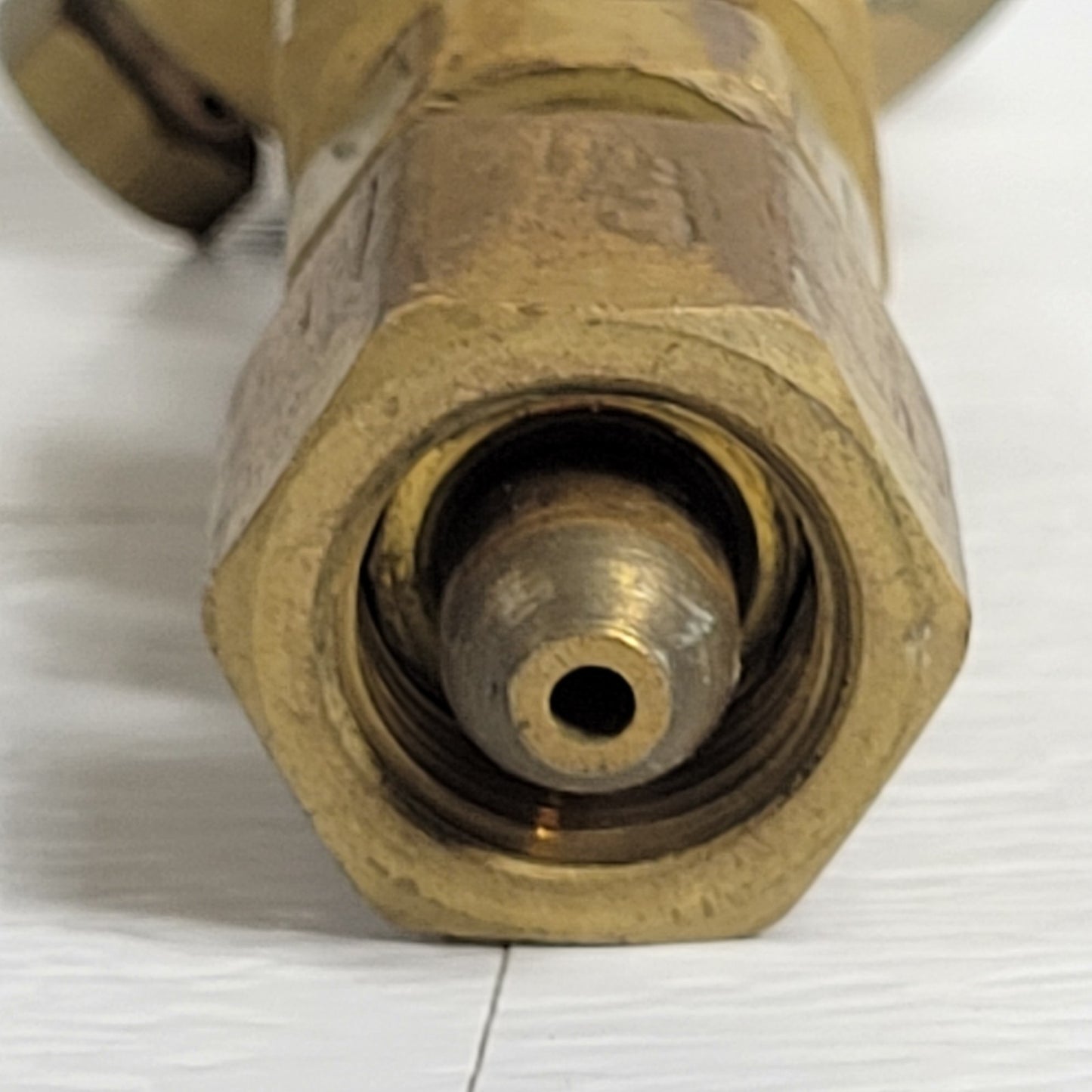 Union Carbide PUROX CGA-540 Oxygen Regulator Dual Gauge Brass Welding Gas
