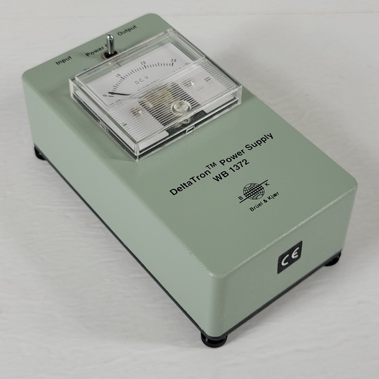 BRUEL & KJAER WB1372 DeltraTron Power Supply, BNC Input & Output, 0-30V, Battery