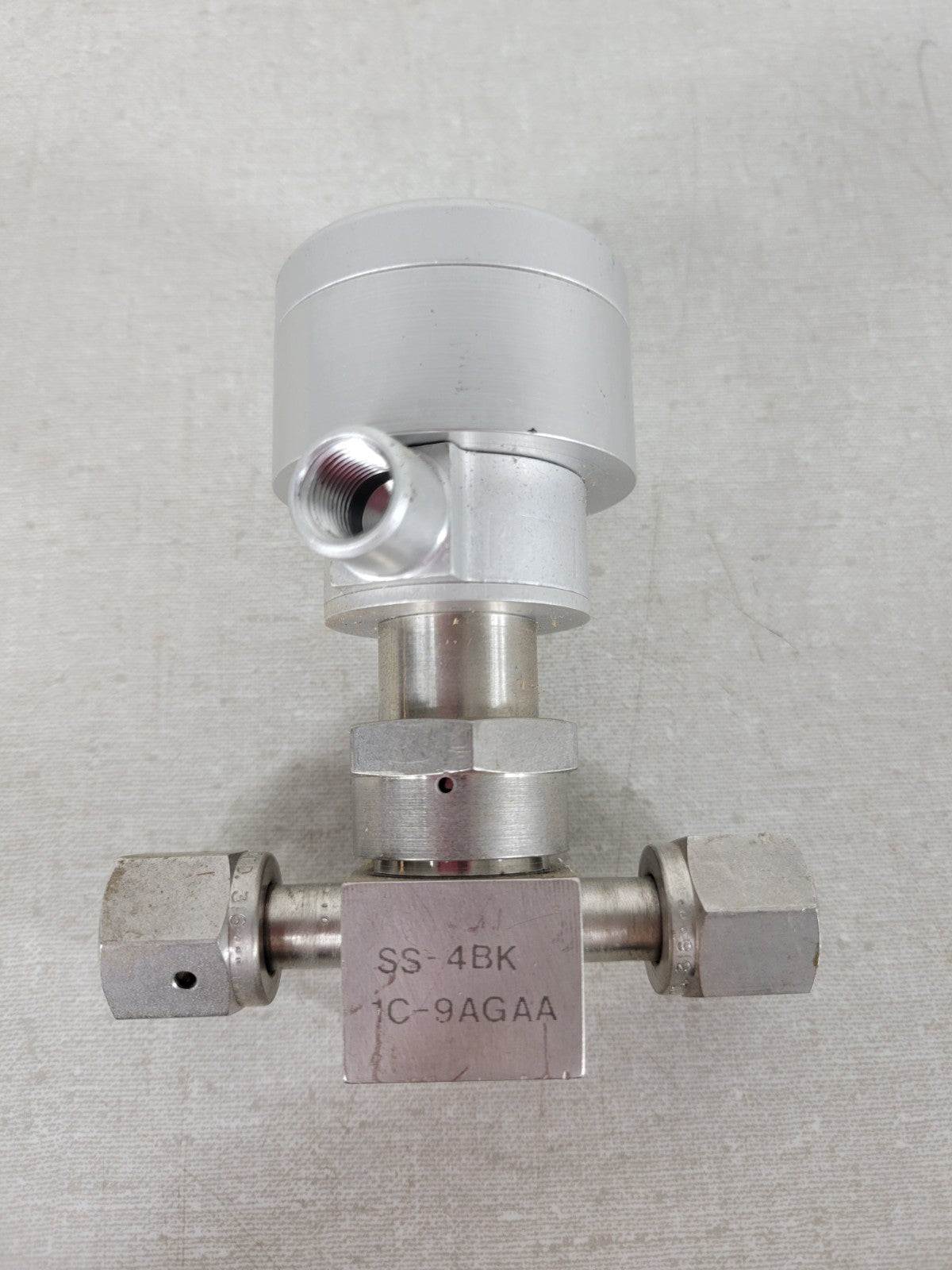 Swagelok NUPRO SS-4BK-1C-9AGAA Stainless Steel Bellows Sealed Valve 1/4" Fitting