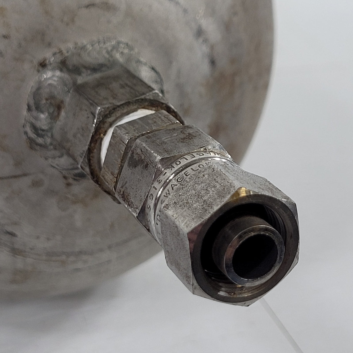 316 Stainless Steel Spherical Pressure Vessel 3-Port w/ Swagelok Fittings