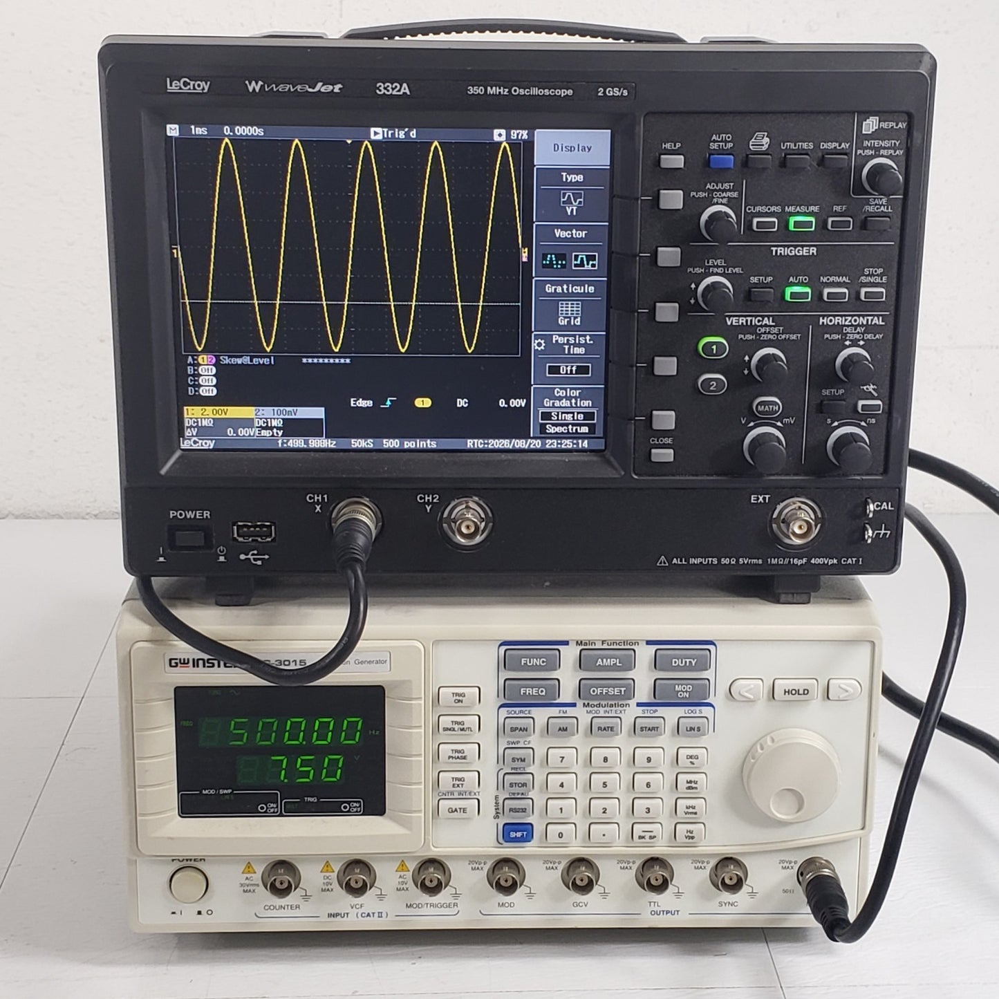 TESTED GW Instek GFG-3015 15MHz Programmable Function Generator Signal Generator