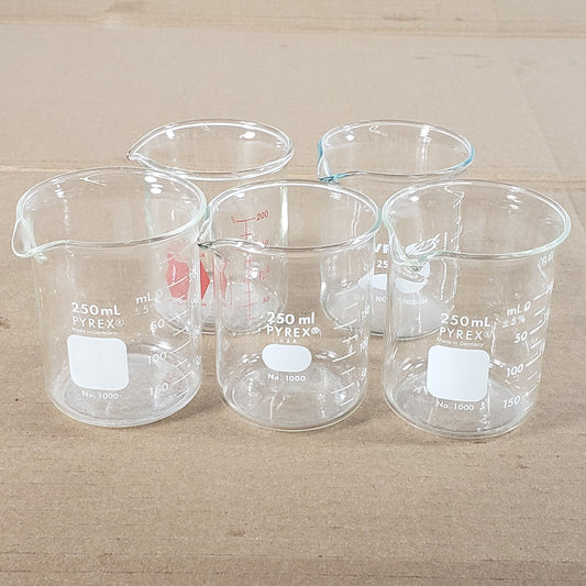 Lot Of 5 Pyrex/VWR/Kimble Kimax No. 1000-250/89000-204/14000R 250mL Beakers