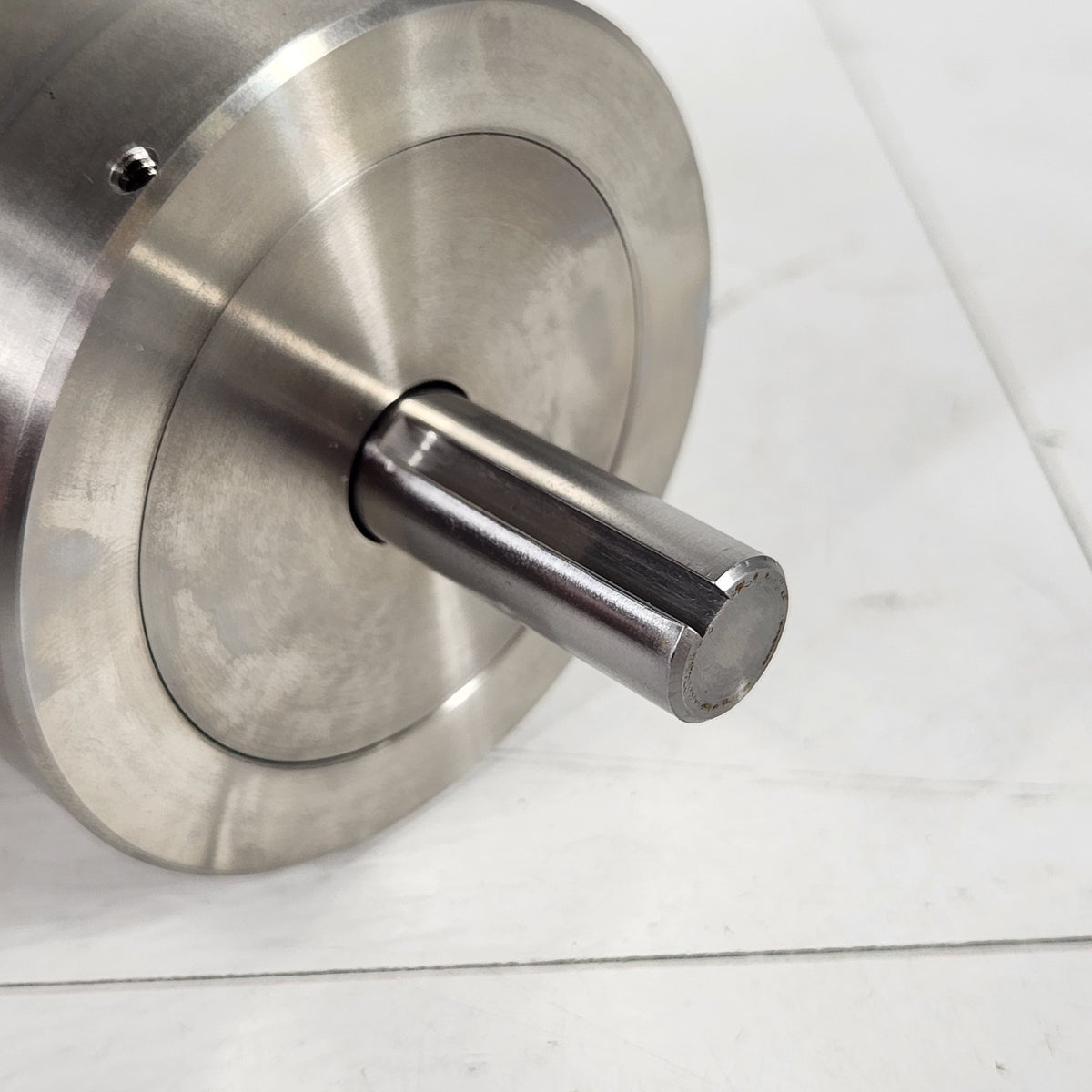 85384862 51-117506A 1/2" Rotary High Vacuum Feedthrough Ion Mill NEW