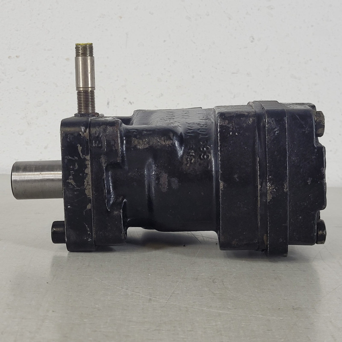 White Hydraulics RS0402210Z Roller Stator Hydraulic Motor USA Untested