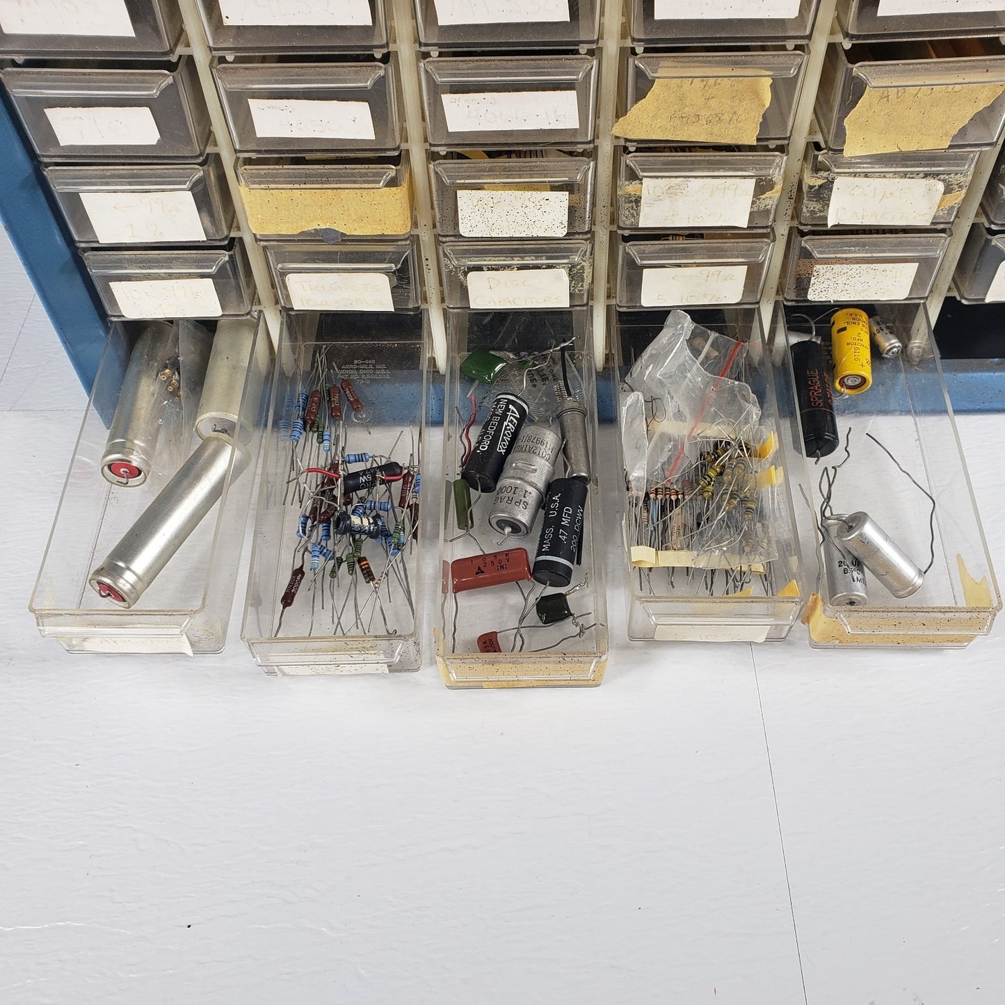 Vintage 7400 TTL CMOS Logic IC Chips Lot SN7400 SN7402 Akro-Mils Parts Bin