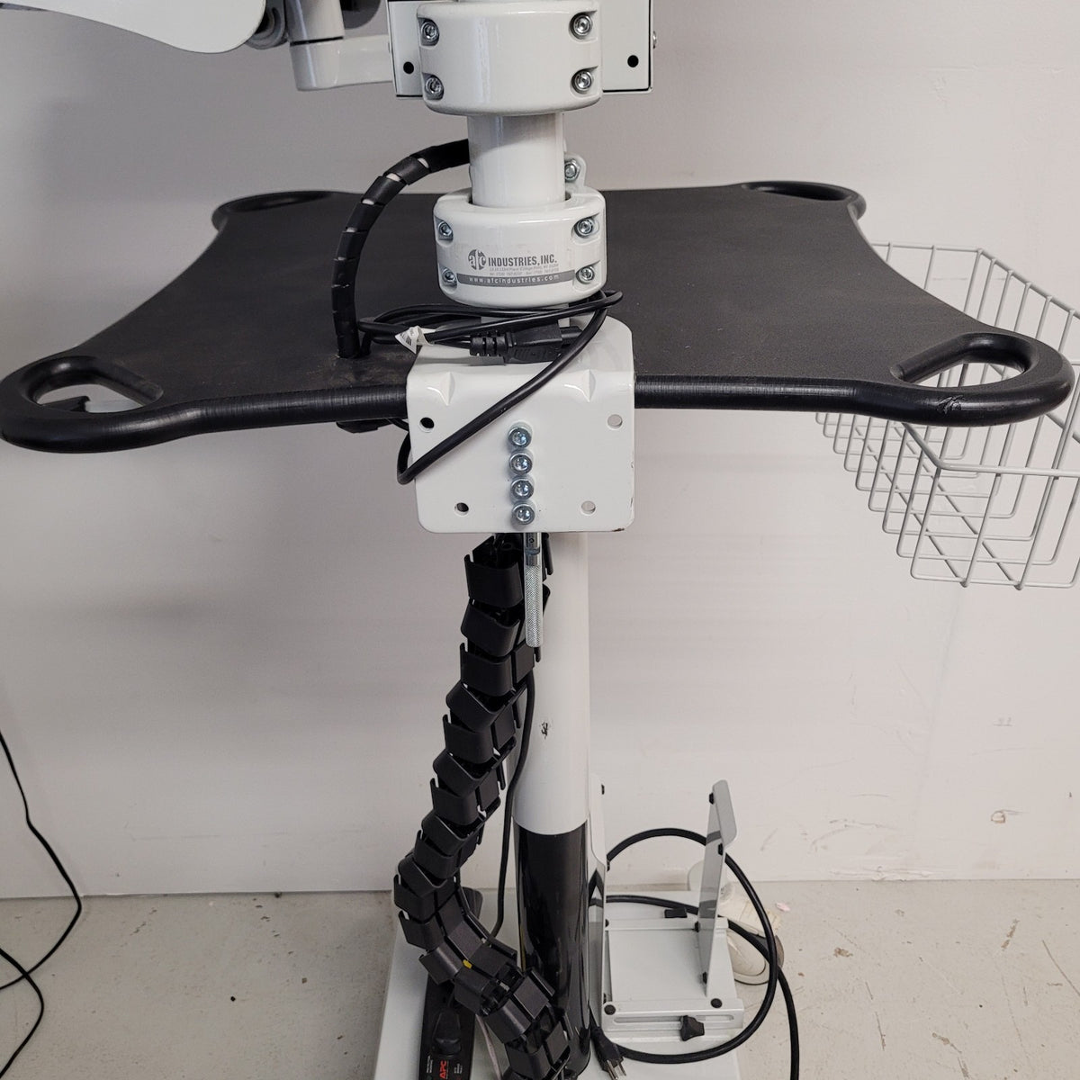 AFC Industries Medical Computer Cart Samsung DM32E 32in Monitor Tripp Lite UPS