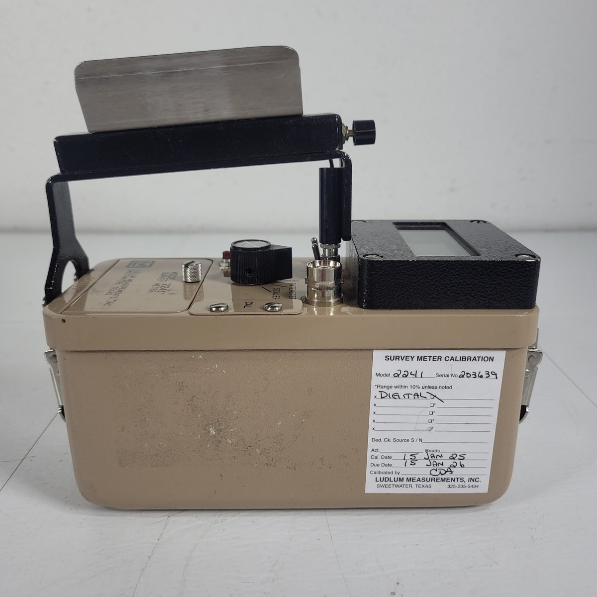 TESTED Ludlum 2241 Digital Survey Meter 44-9 Pancake GM Probe Case Cal Certs