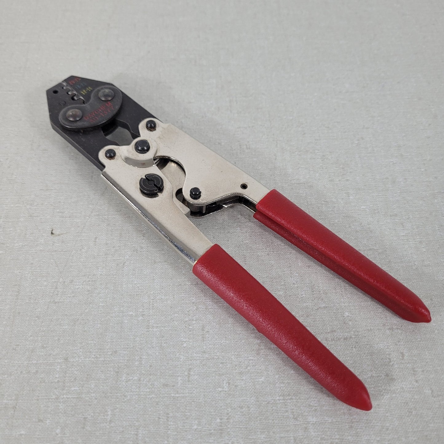TE Connectivity Raychem AD-1377 Ratcheting Hand Crimper 12-26 AWG Terminal Tool