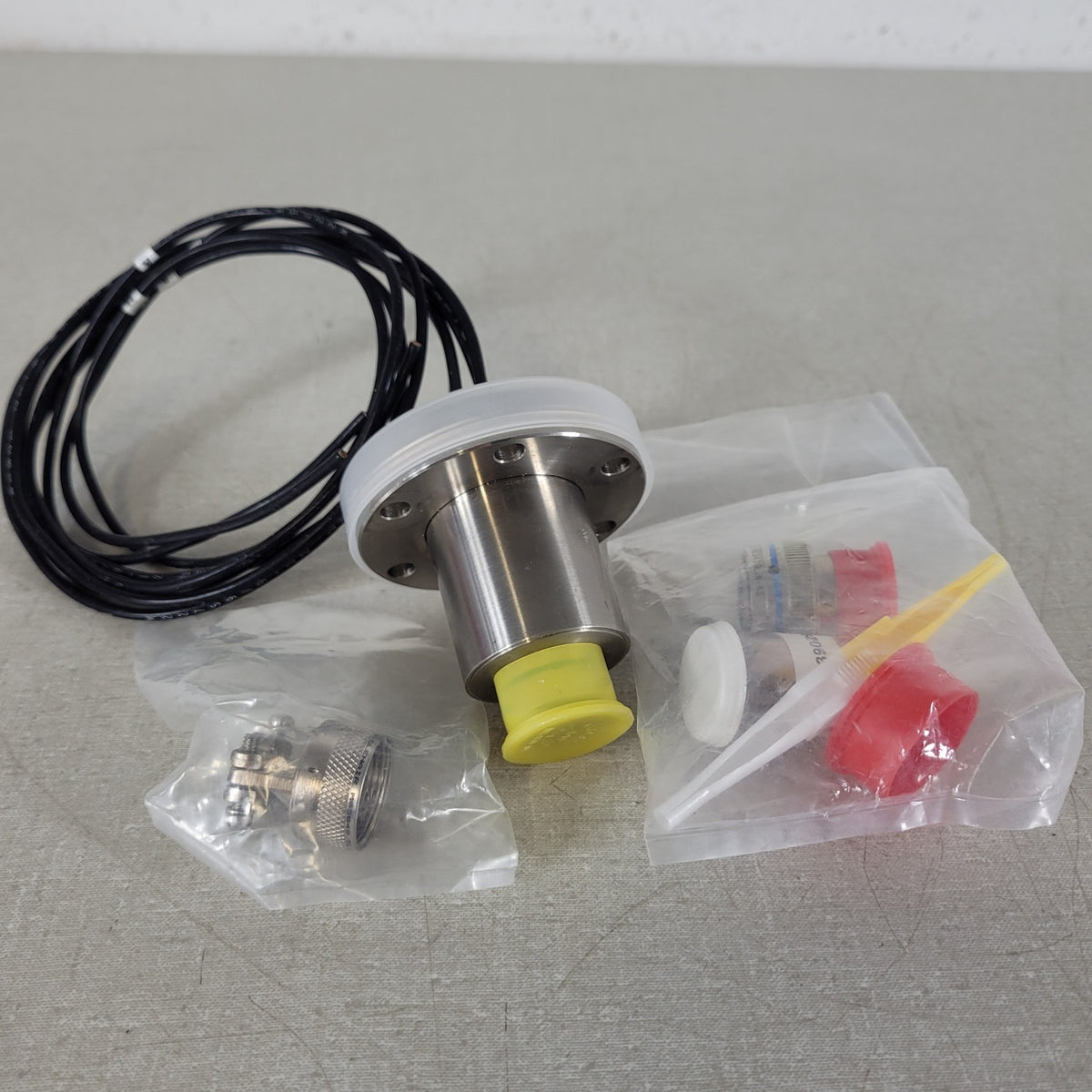 2.75" CF DN35CF 4-Pin High Current Vacuum Electrical Feedthrough MS3471L14-19P