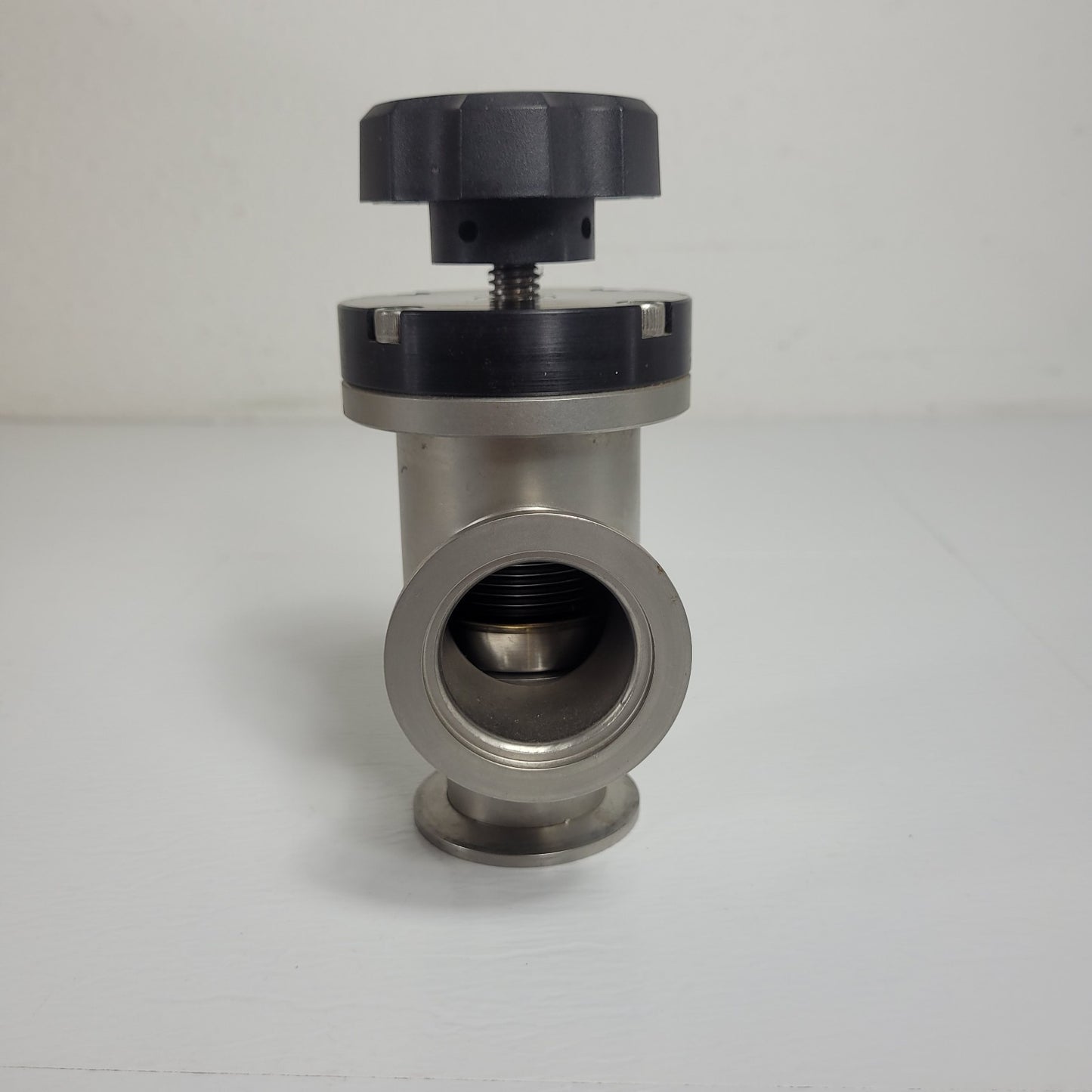Nor-Cal ESV-1502-NWB Manual Vacuum Angle Valve KF40 NW40 UHV Ultra High Vacuum