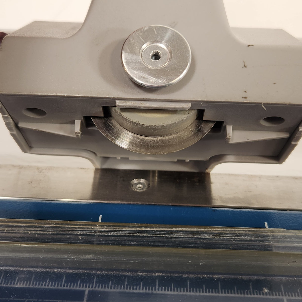 Dahle 558 Professional 51" Rotary Paper Trimmer Cutter Large Format