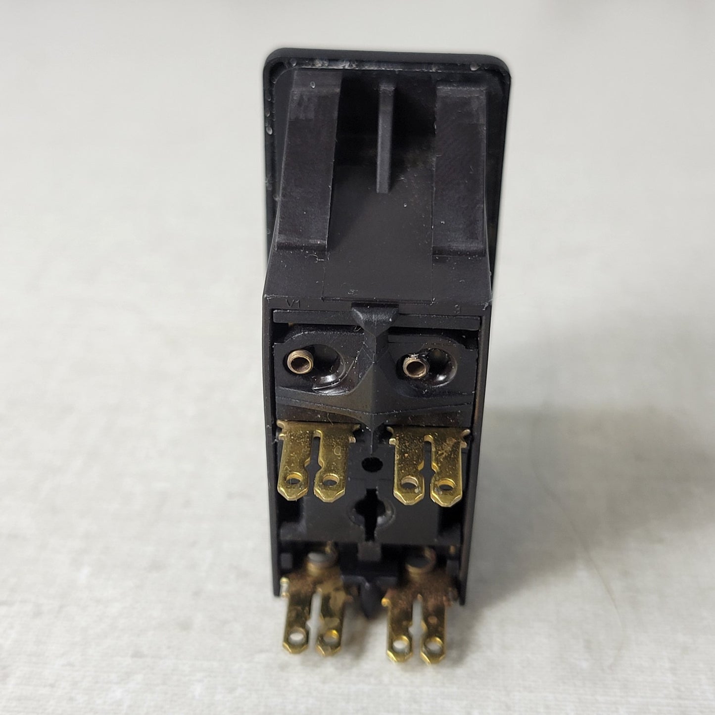 ETA 3120-F324-P7T1-W19DB3 20A 50VDC 240VAC Green Rocker Style Breaker Switch