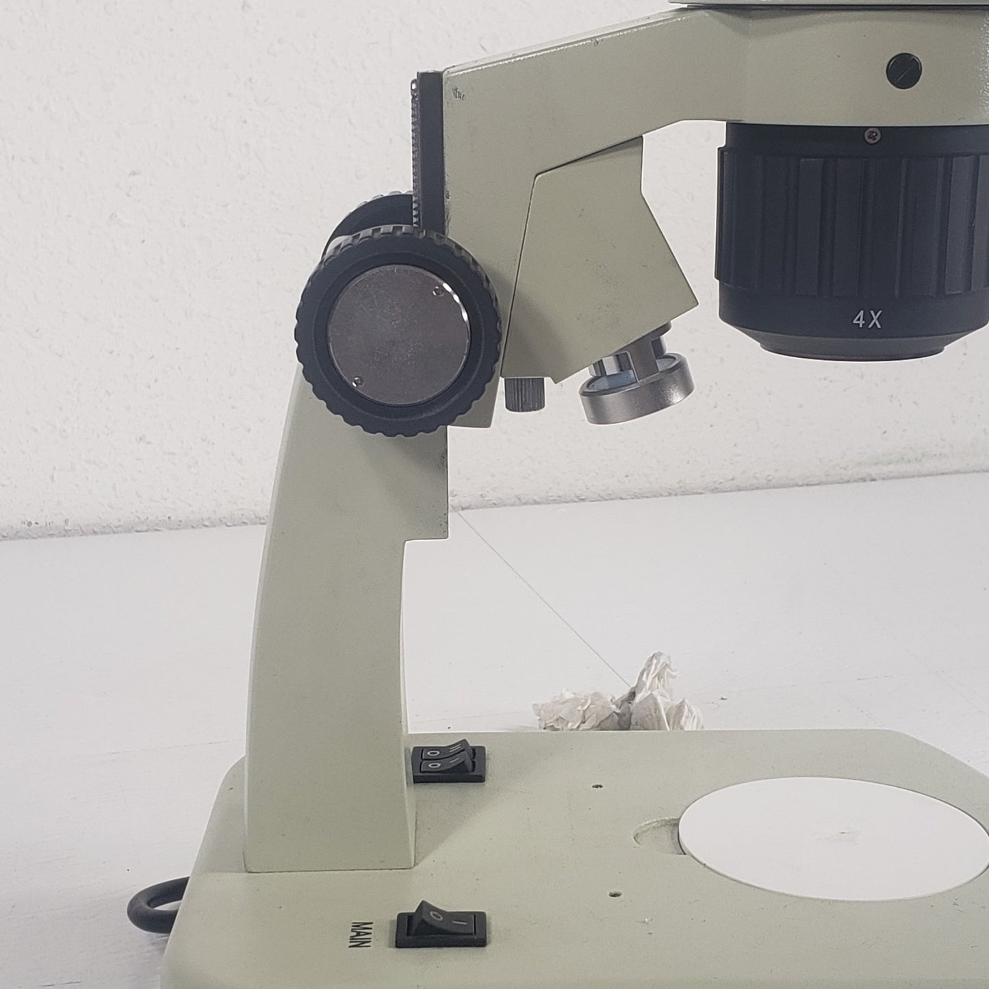 Edmund Scientific 31196-00 Stereo Binocular Microscope WF10X/20 20X 40X