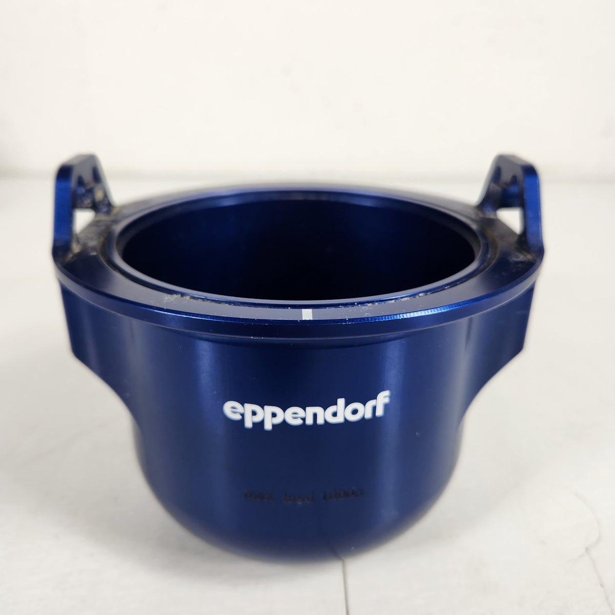 Lot 4 Eppendorf 5820741007 S-4-104 750mL Buckets + 5825733002 Adapters