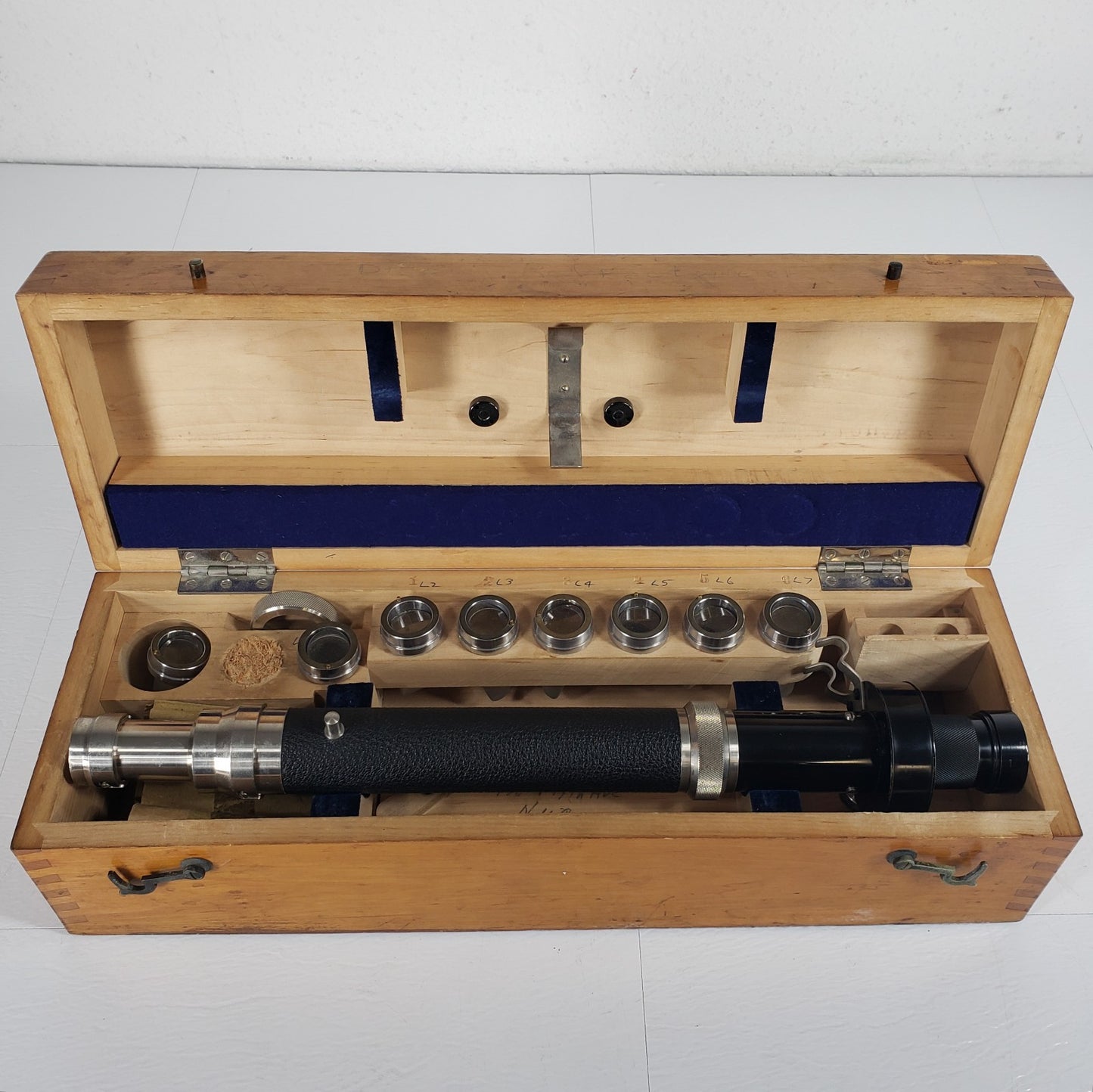 VINTAGE CARL ZEISS JENA Refractometer #31211 Complete Set, L1-L10 & Original Box