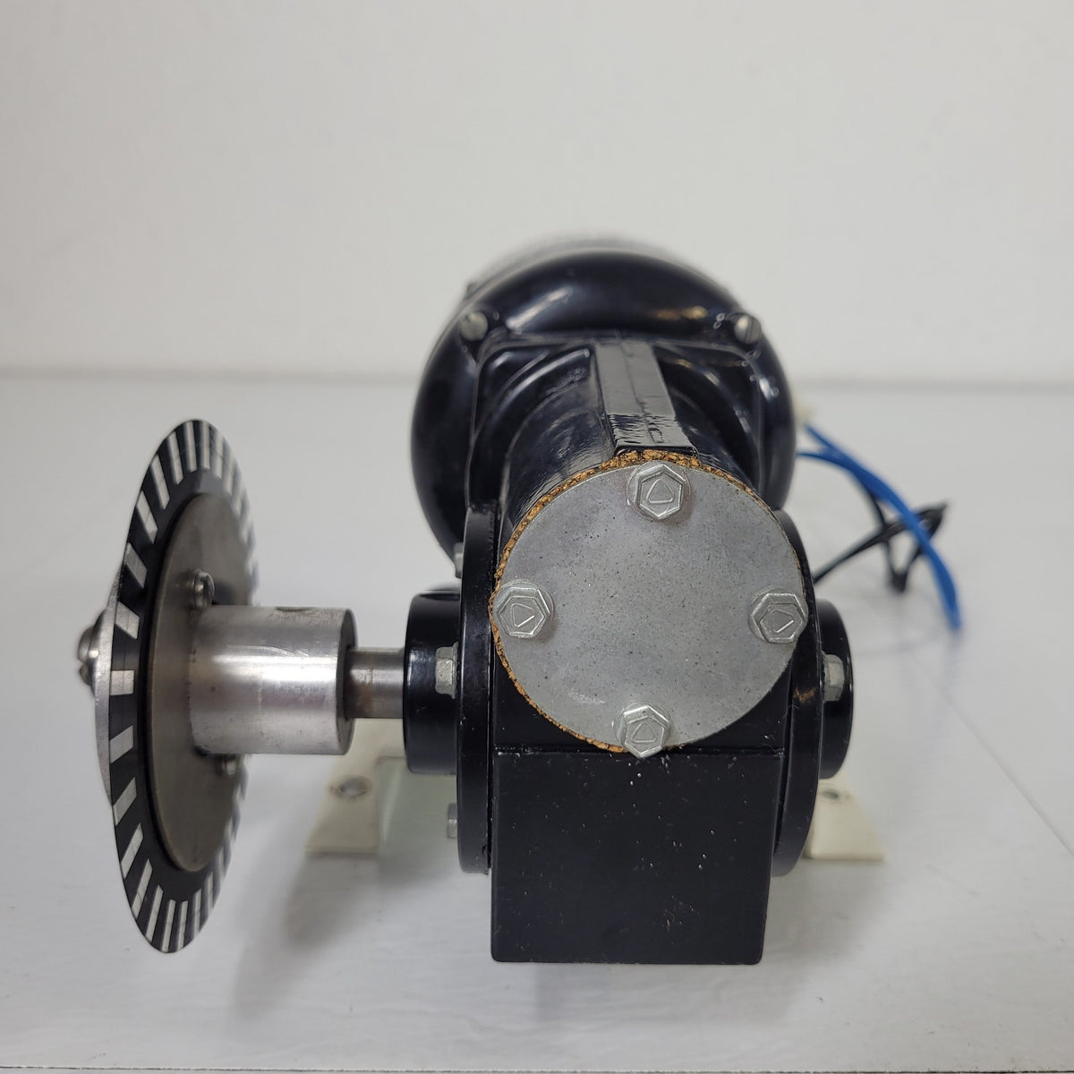 Bodine NSH-12RH P0465462 DC Gearmotor 115VDC 173RPM 10:1 1/50HP 4.8 lb-in