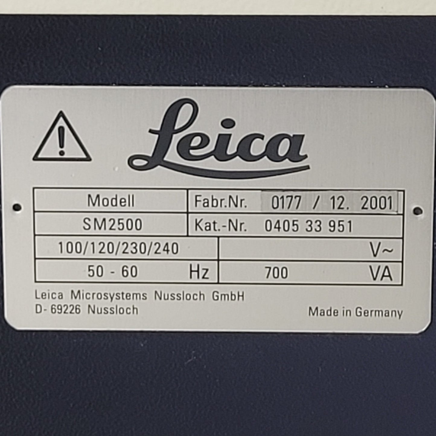 TESTED Leica SM2500 Microtome System 0-1000um Thickness 0.5-100mm/s Speed