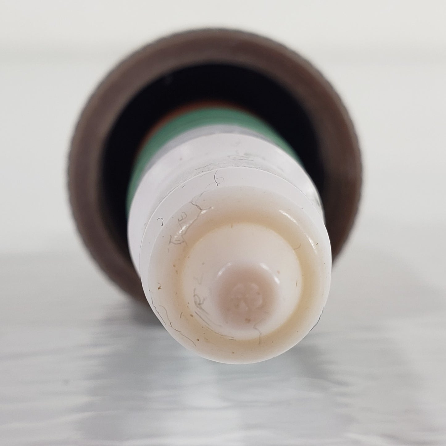 CHEMGLASS PTFE 0-12mm High Vacuum Valve Plugs, Green & Brown, Some Thread Damage