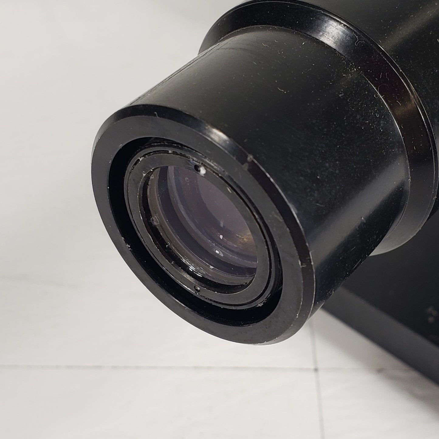Watec WAT-902B CCD Camera w/ 0.7-4.5X VZM Zoom Lens Optical Microscope