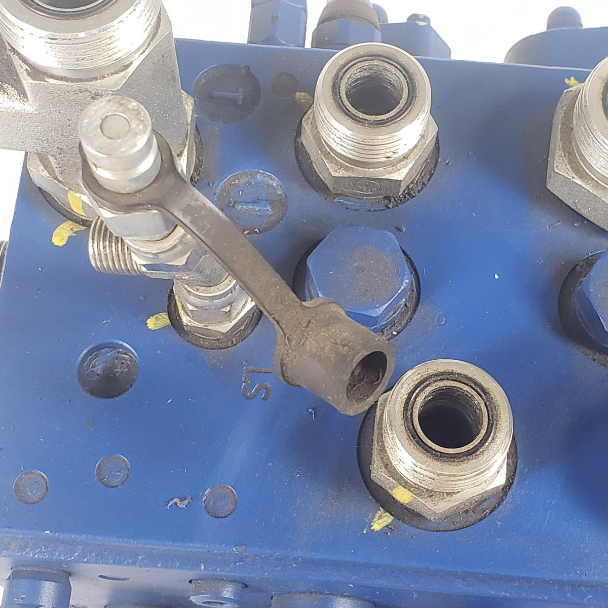Bosch Rexroth R901176571 M6 3-Spool Hydraulic Control Valve Bank UNTESTED