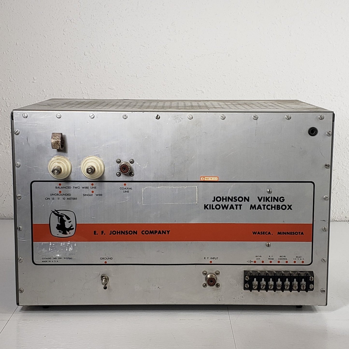 E.F. JOHNSON Viking Kilowatt Matchbox 1kW HF Antenna Tuner Balanced Line