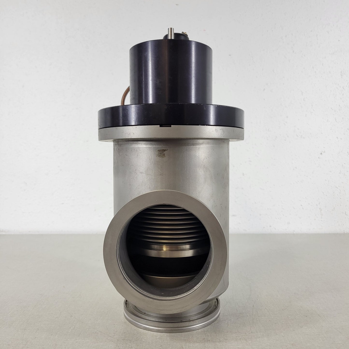 MKS HPS 155-1100P 4in ISO100 ISO-K 100 Pneumatic Vacuum Angle Valve 24VDC Tested