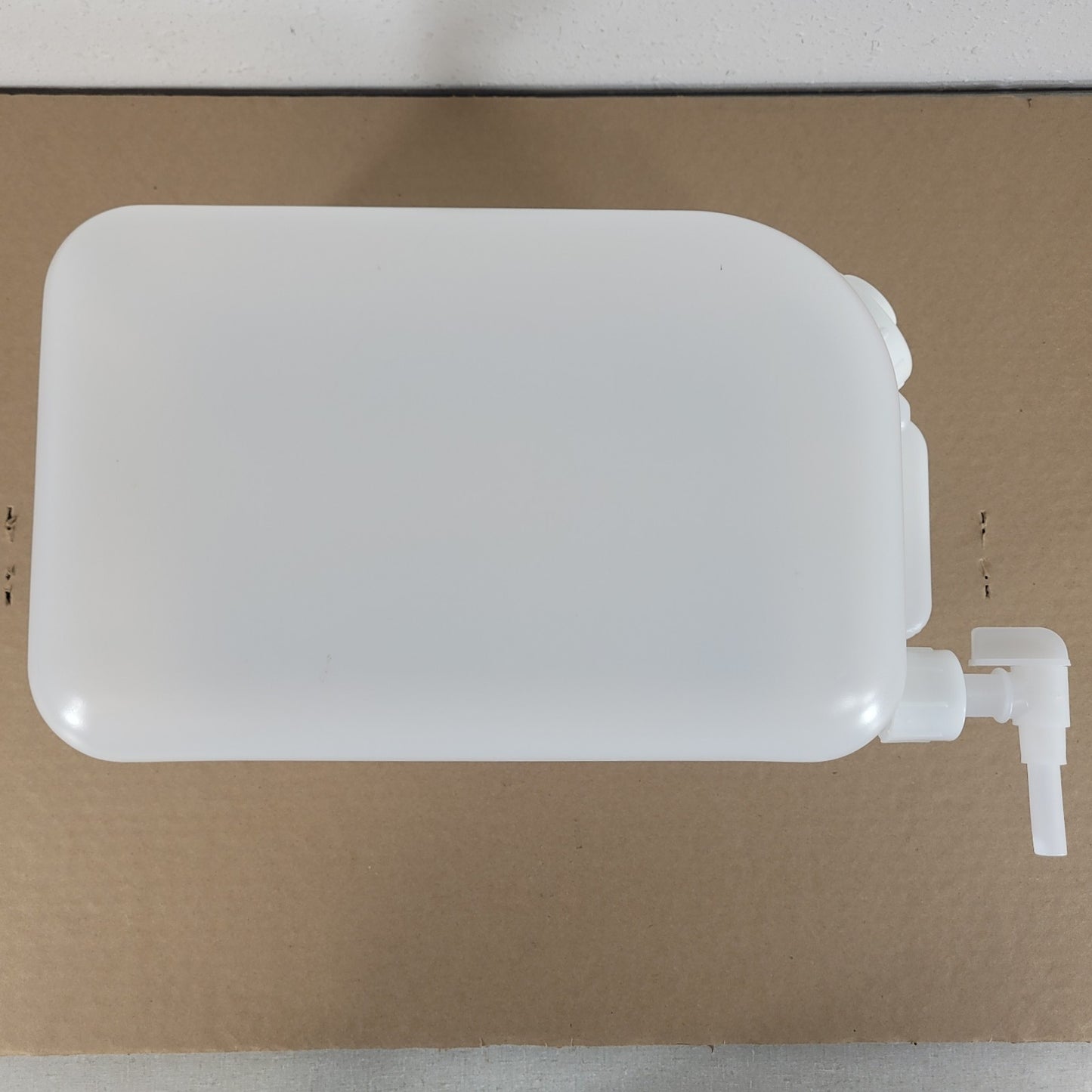 Zep 680701 Impact 7576 5-Gal E-Z Fill Lab Chemical Container Spigot Cap Carboy