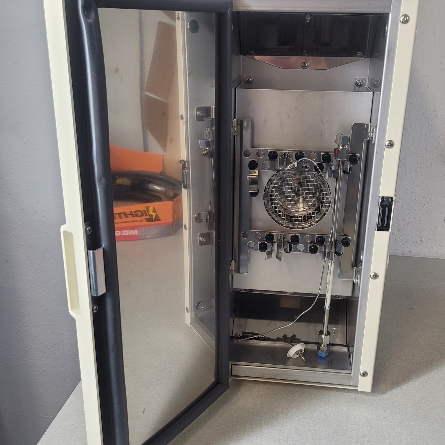 Tested Shimadzu CTO-6A HPLC Column Oven 115V 300VA 50/60Hz Liquid Chromatography
