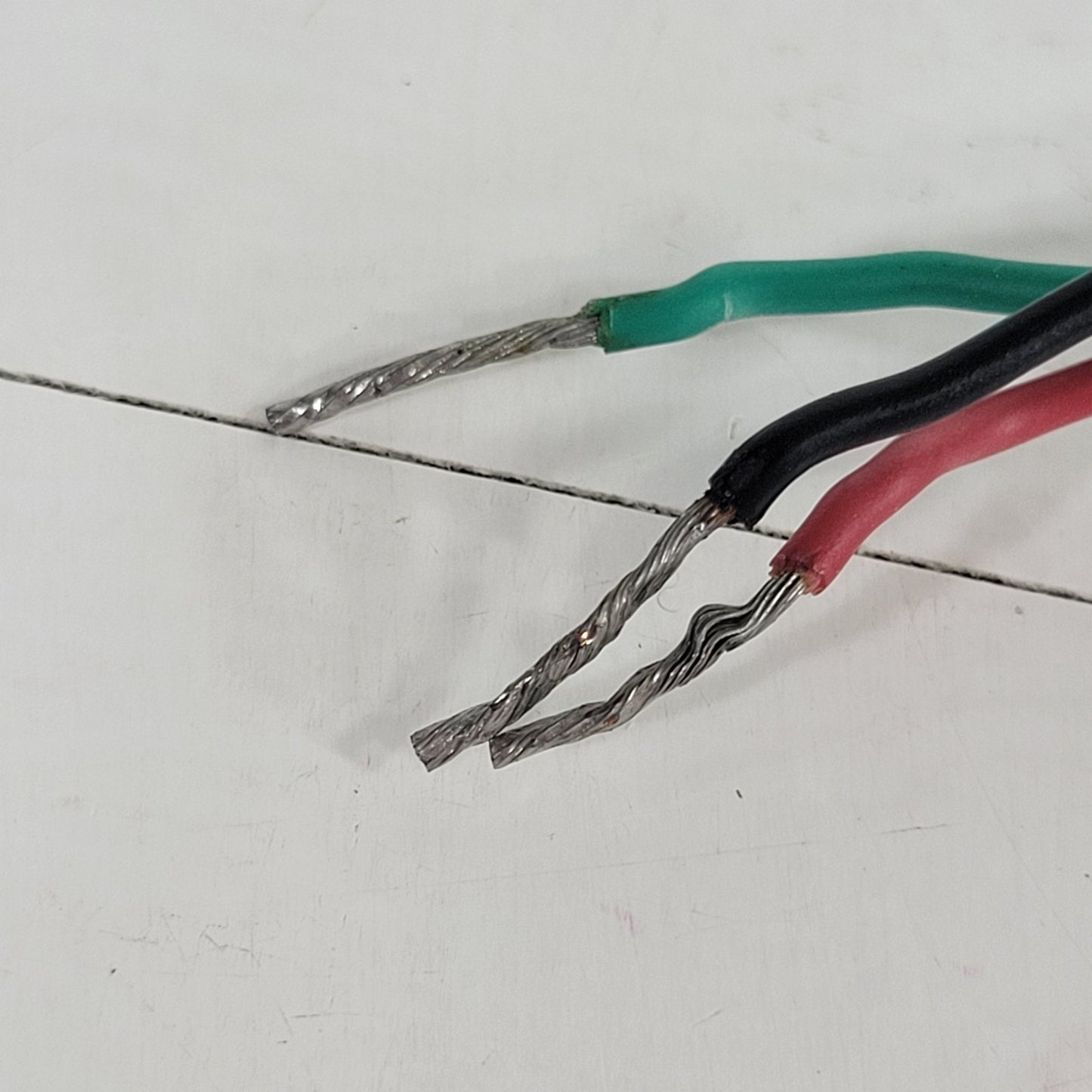 CALRAD 45-752 117VAC to 12VDC 1.2A Camera Power Supply 3-Pin