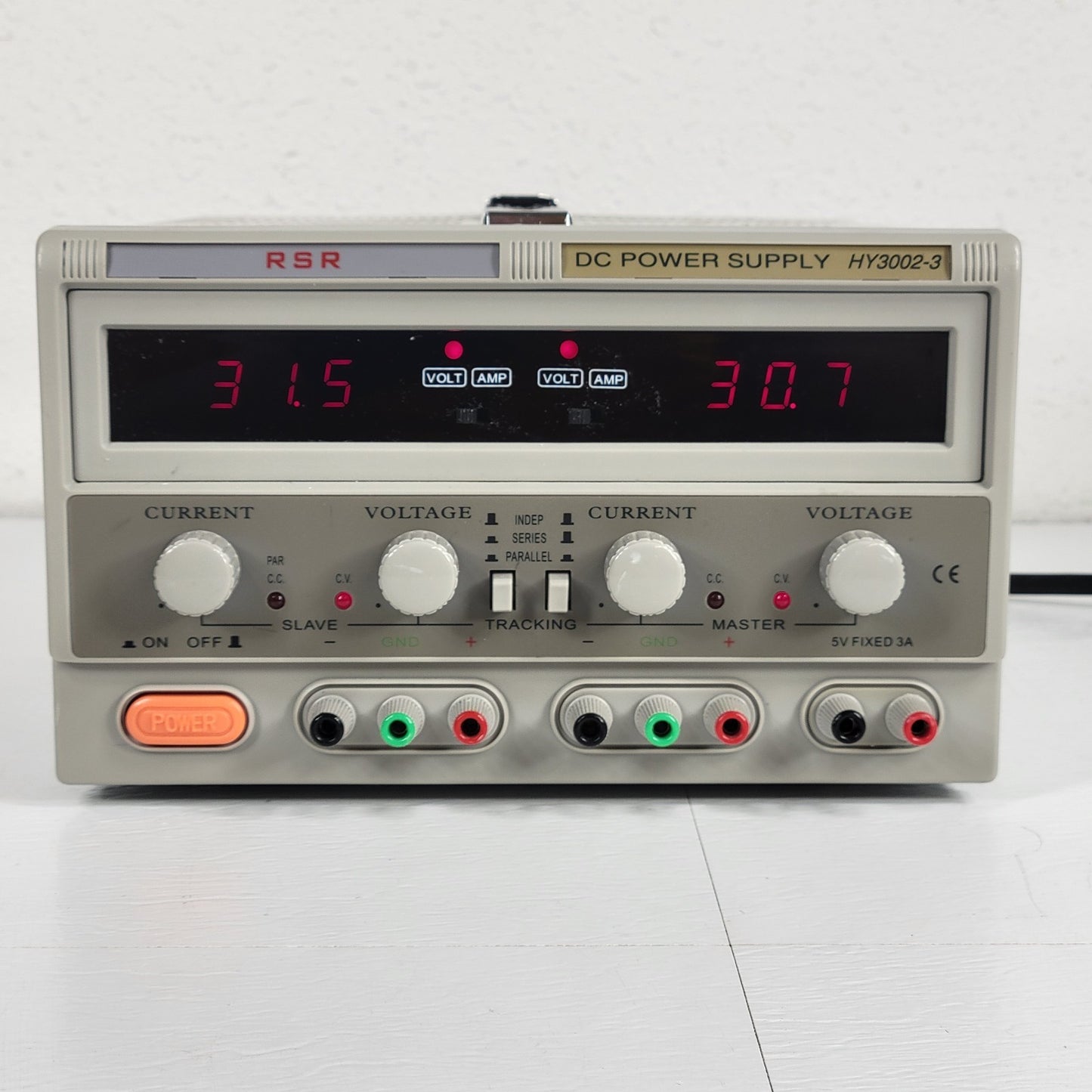 TESTED RSR HY3002-3 Triple Output Linear DC Power Supply 2x 0-30V 2A 5V3A GradeA