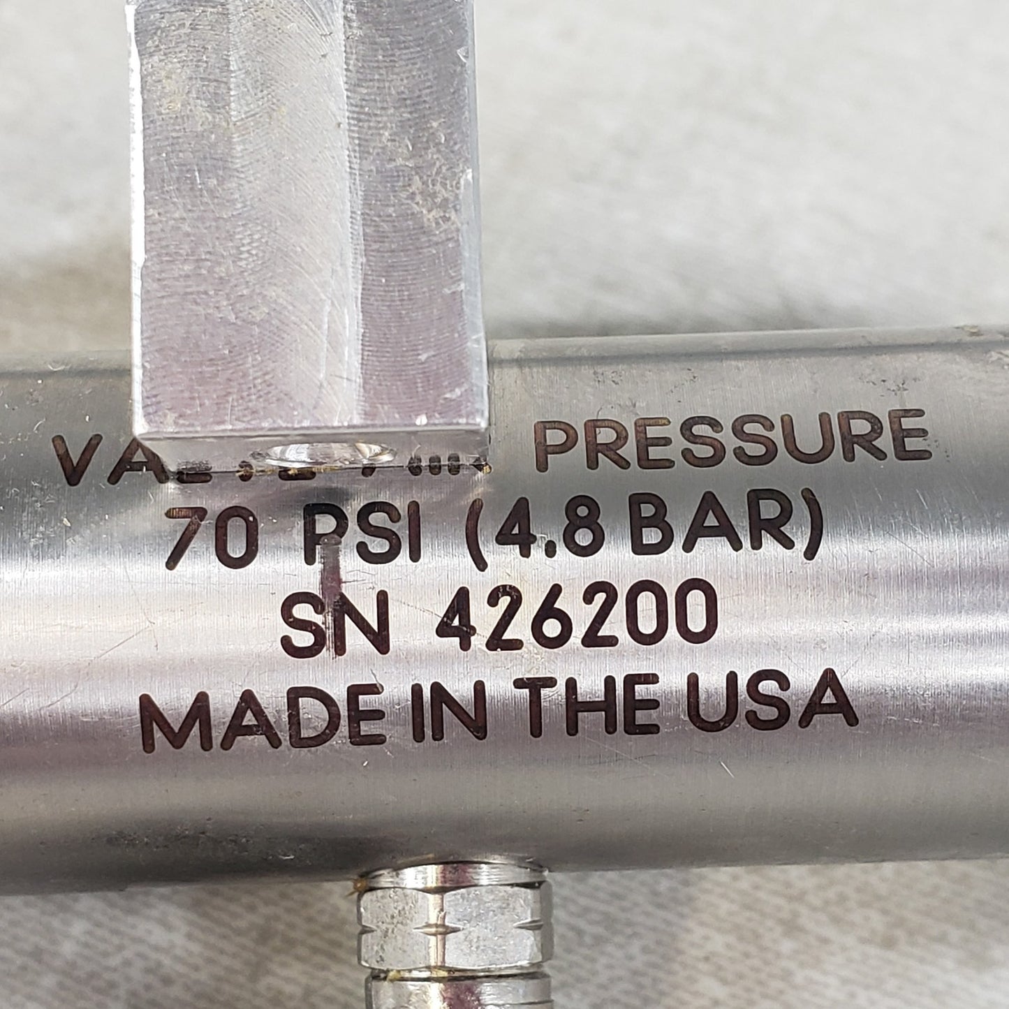 NORDSON EFD 781 70 psi/4.8 Bar Valve Air Pressure Sprayer For Manufacturing