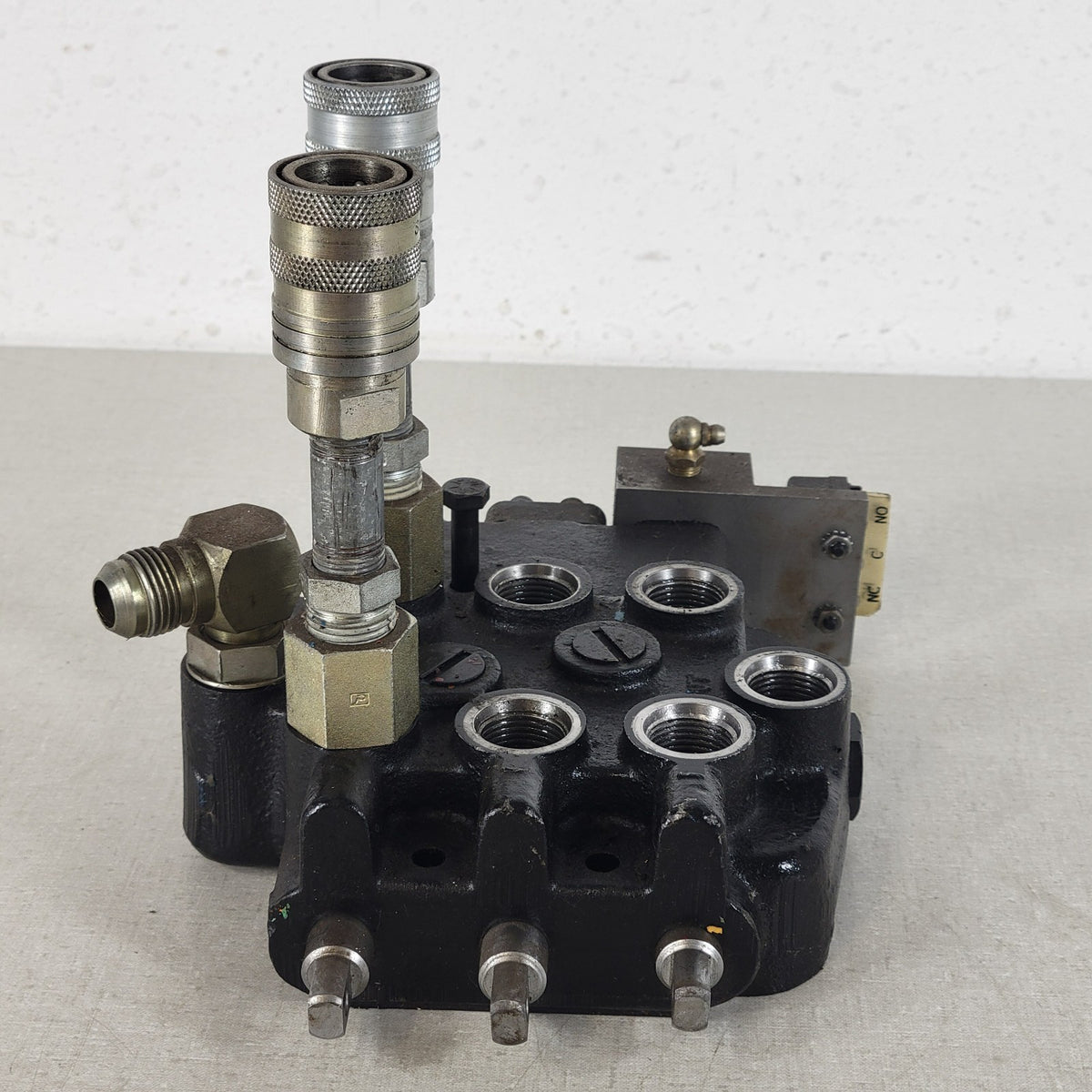 Safeway S45-3 Pioneer 4050-3 3/8" Hydraulic Quick Coupler Block 3000 PSI
