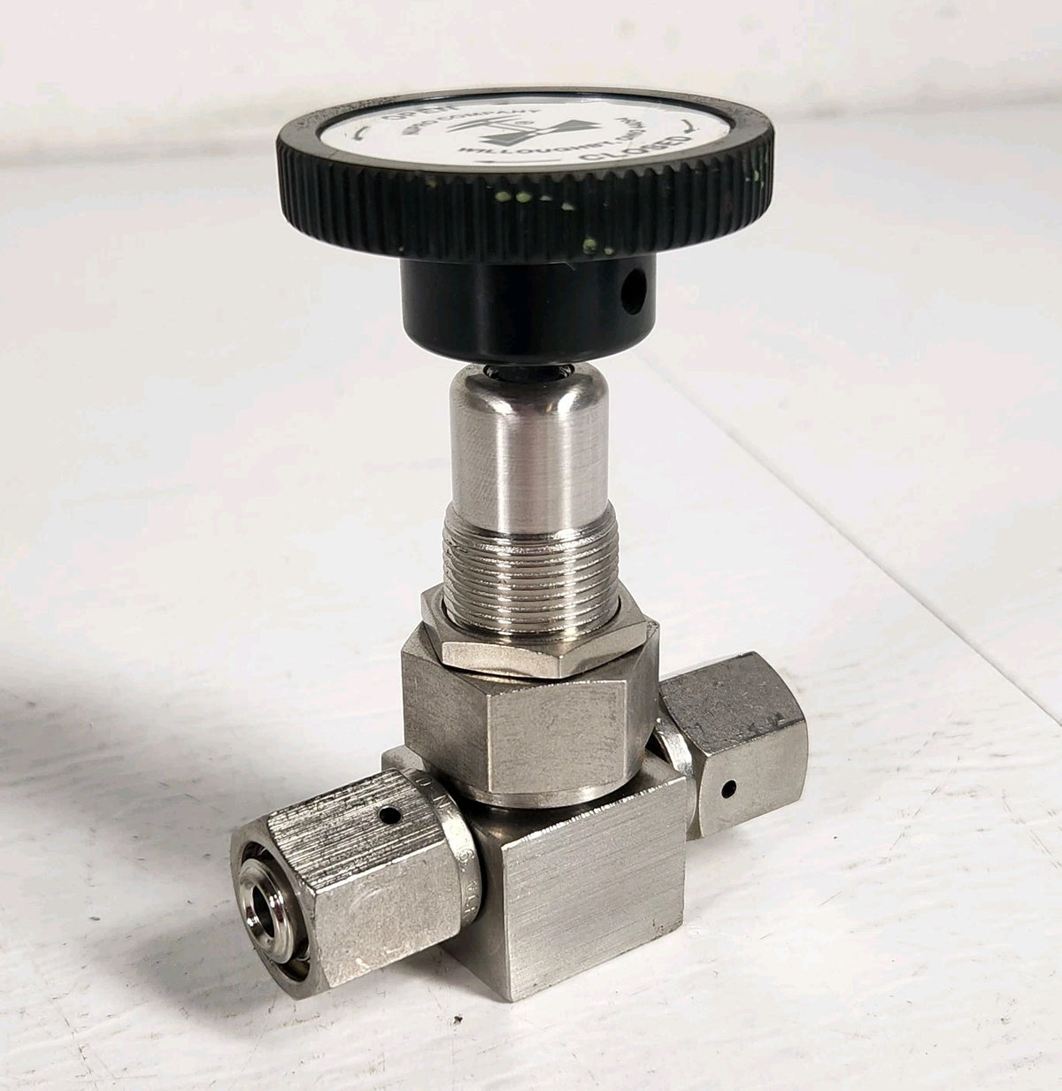 Nupro Swagelok SS-4BK-V51 1/4" Female VCR Manual Bellows Sealed Valve