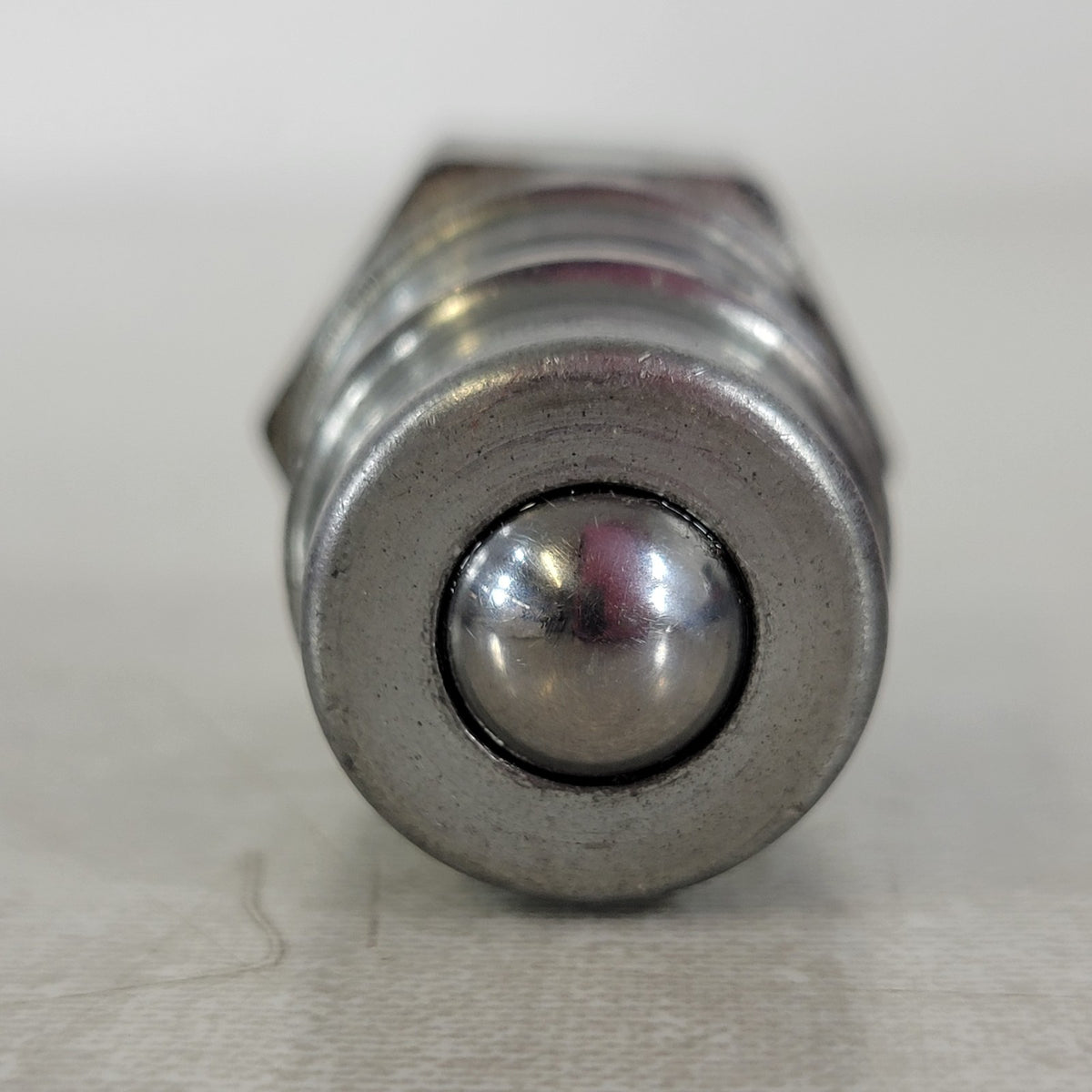 Parker Pioneer 4010-3 3/8" NPTF Male Hydraulic Quick Coupler Plug 3000 PSI