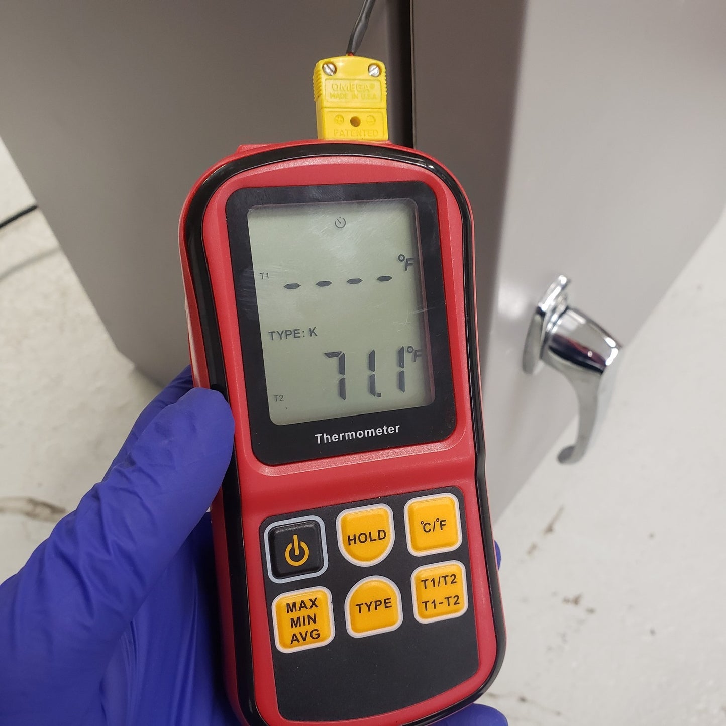 TESTED VWR 1300U Scientific Gravity Convection Oven Tested to Over 200 C