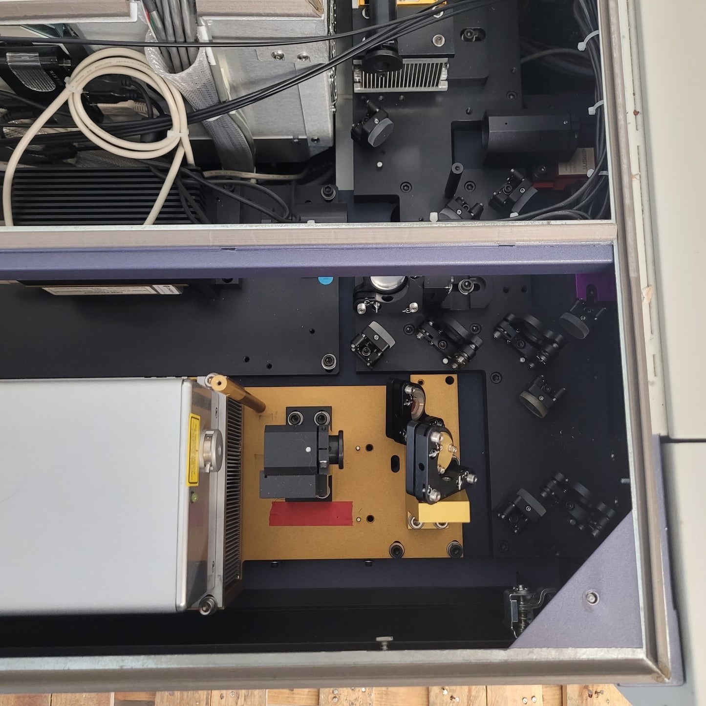 BD Biosciences FACSAria II Cell Sorter Multi-Laser w/ FACSDiva PC Powers On