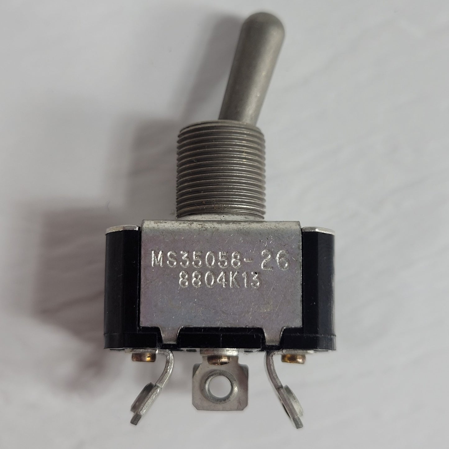 Cutler-Hammer 8804K13 MS35058-26 Sealed SPDT Momentary Toggle Switch