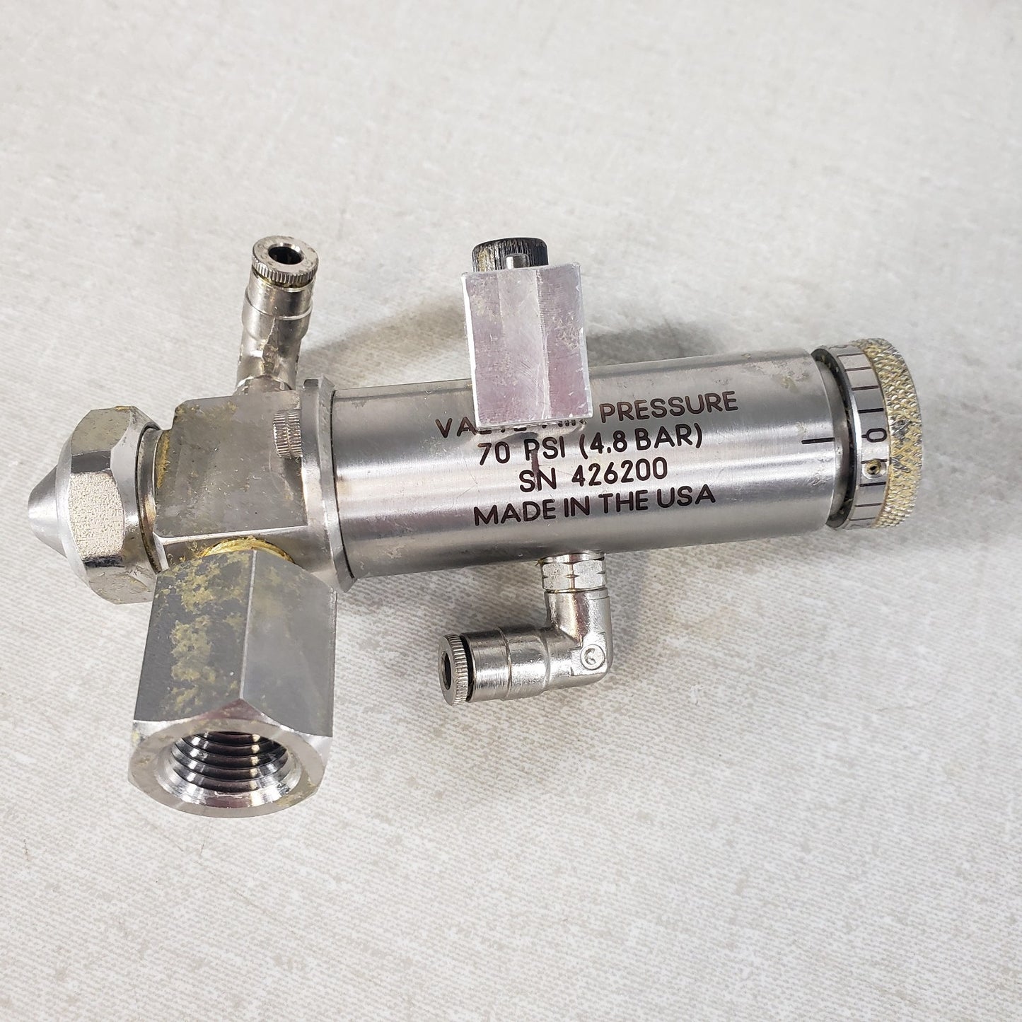 NORDSON EFD 781 70 psi/4.8 Bar Valve Air Pressure Sprayer For Manufacturing
