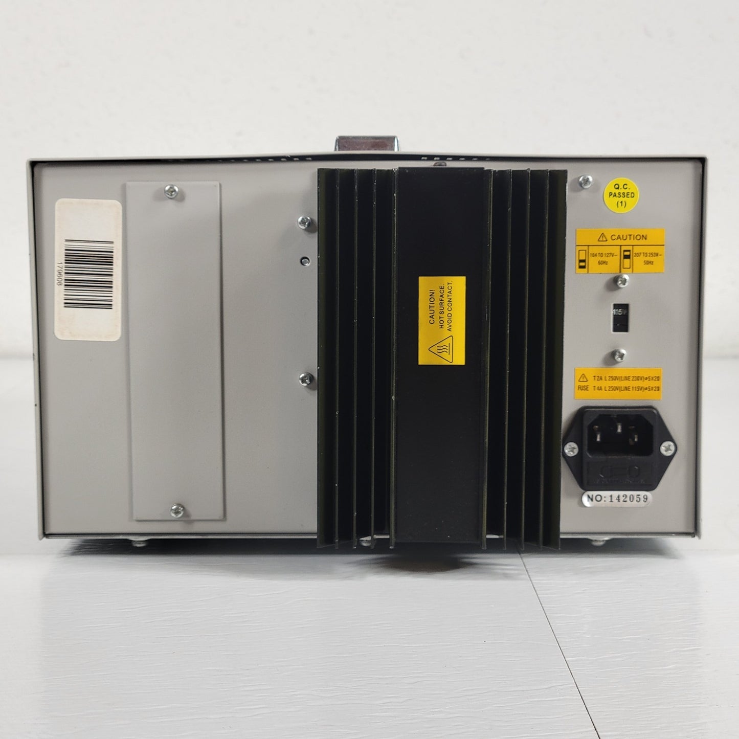 TESTED RSR HY3002-3 Triple Output Linear DC Power Supply 2x 0-30V 2A 5V3A GradeA