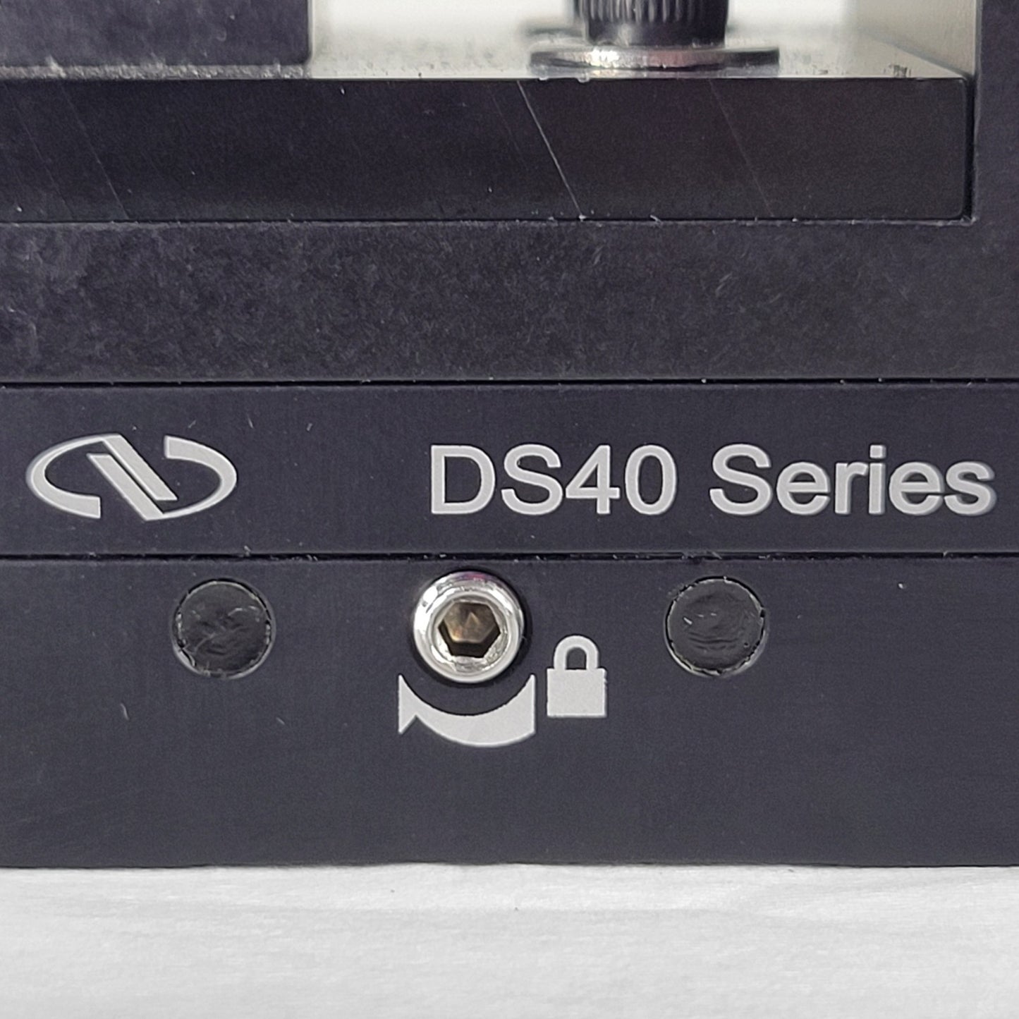 NEWPORT DS40 Series Single X-Axis Precise Translation, 16.25mm Travel & Lenses