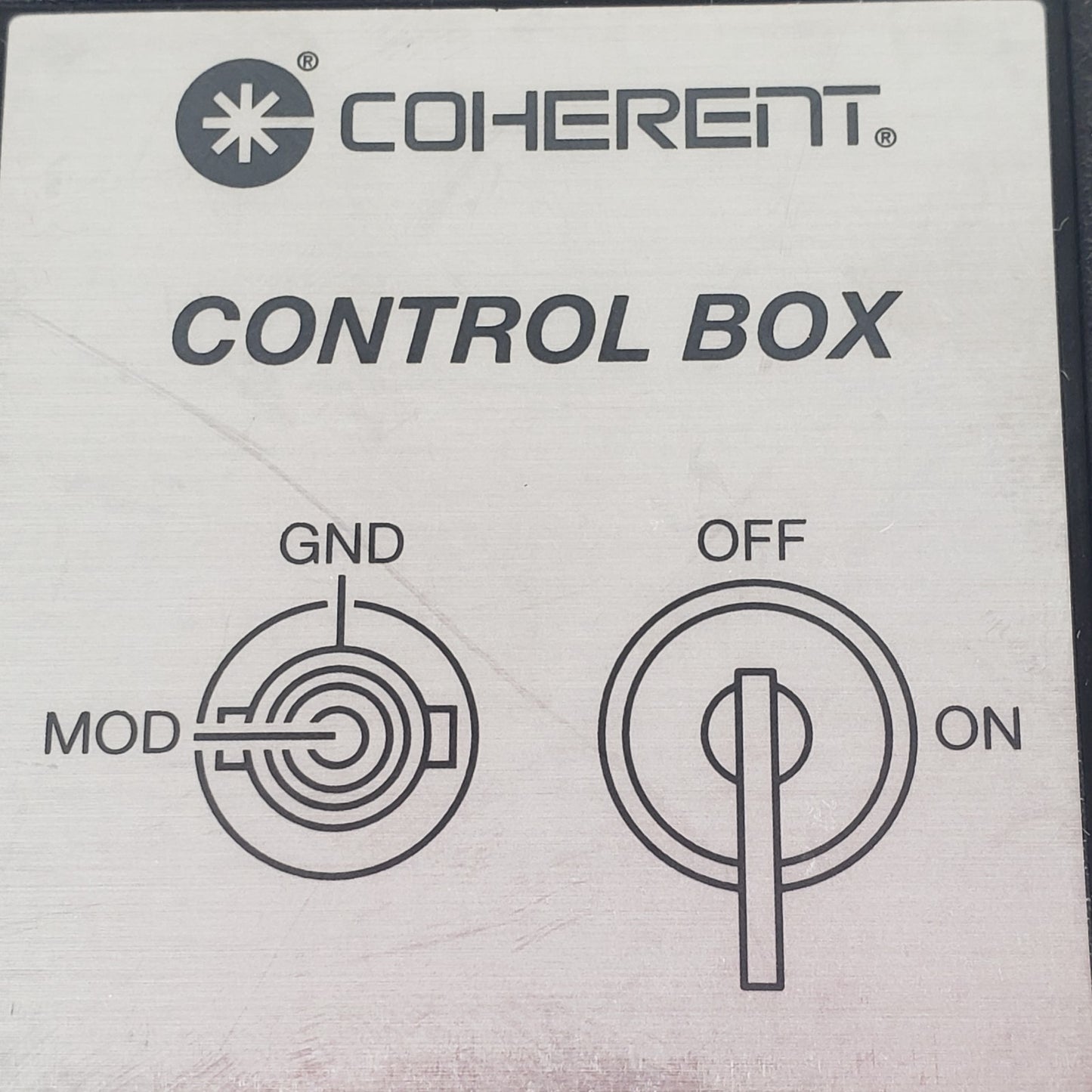 Coherent 1039966 CUBE CDRH Laser Control Box w/ 2 Keys & DB9-to-5-Pin Cable