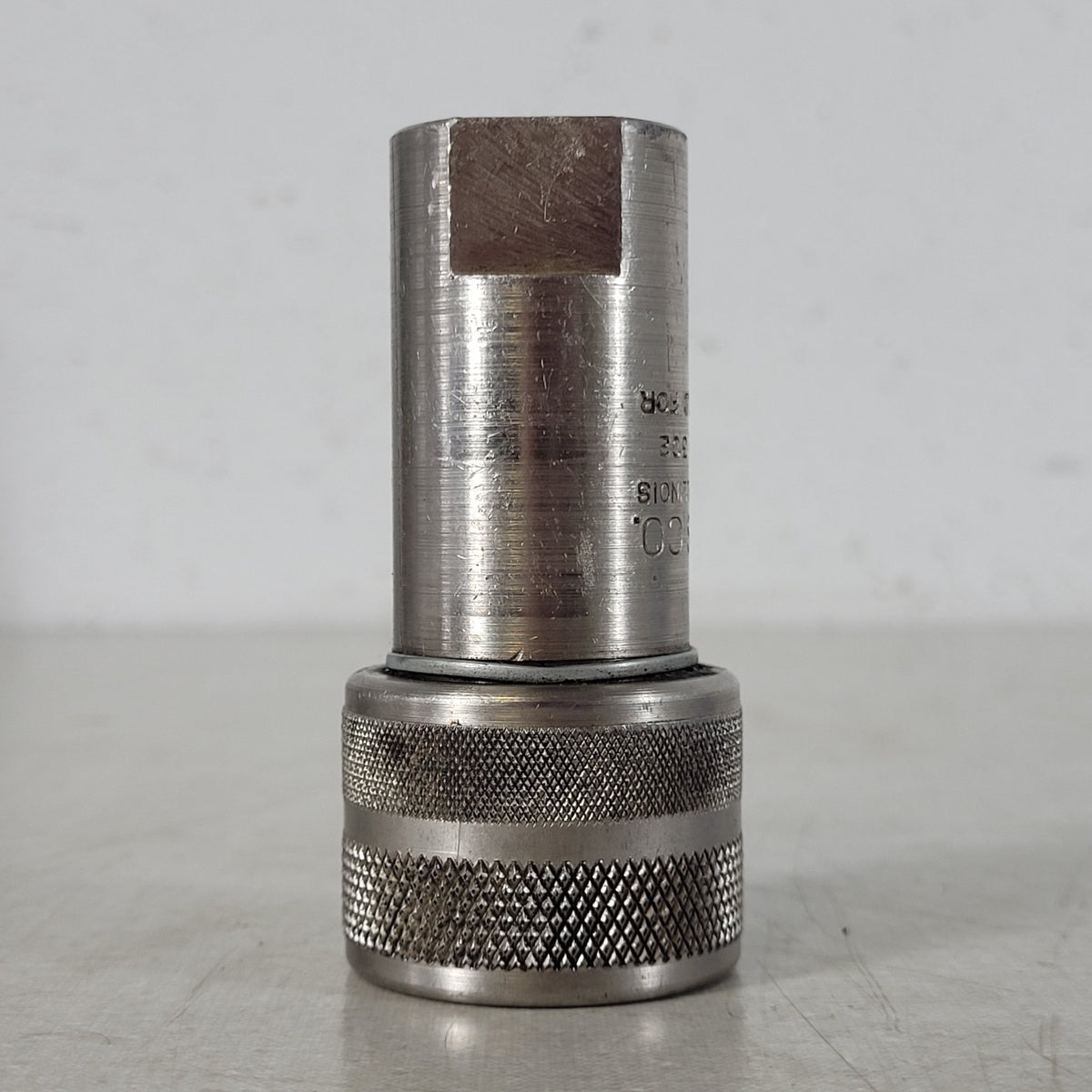 DUKES Model 302 1/2" Female NPT Hydraulic Quick Coupler Industrial