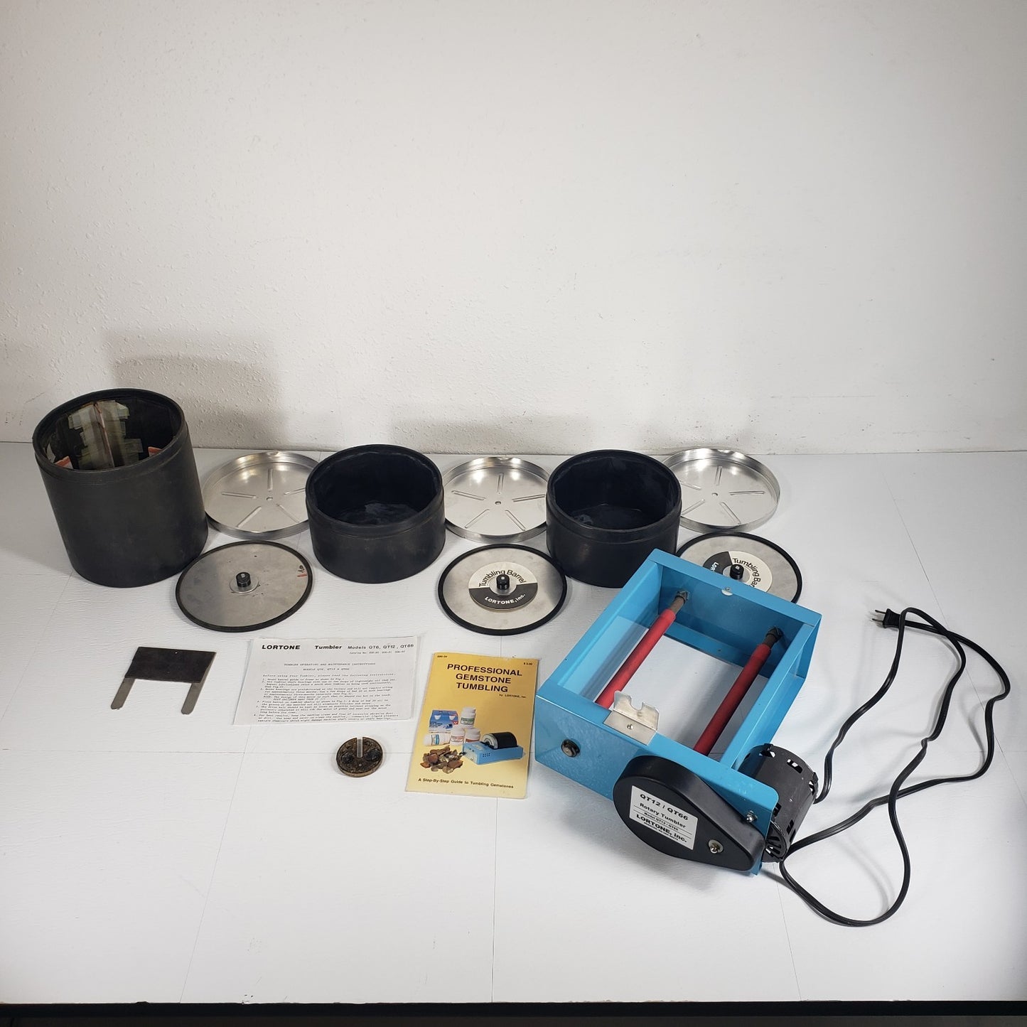 Lortone QT12 QT66 Rotary Rock Tumbler Lapidary Polisher 12lb & 2x 6lb Barrels
