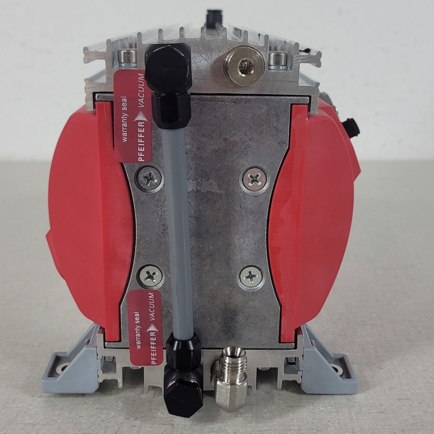 Pfeiffer MVP 030-3 DC Oil-Free Diaphragm Vacuum Pump 24V PK T01 191 B 1.2 m3/h