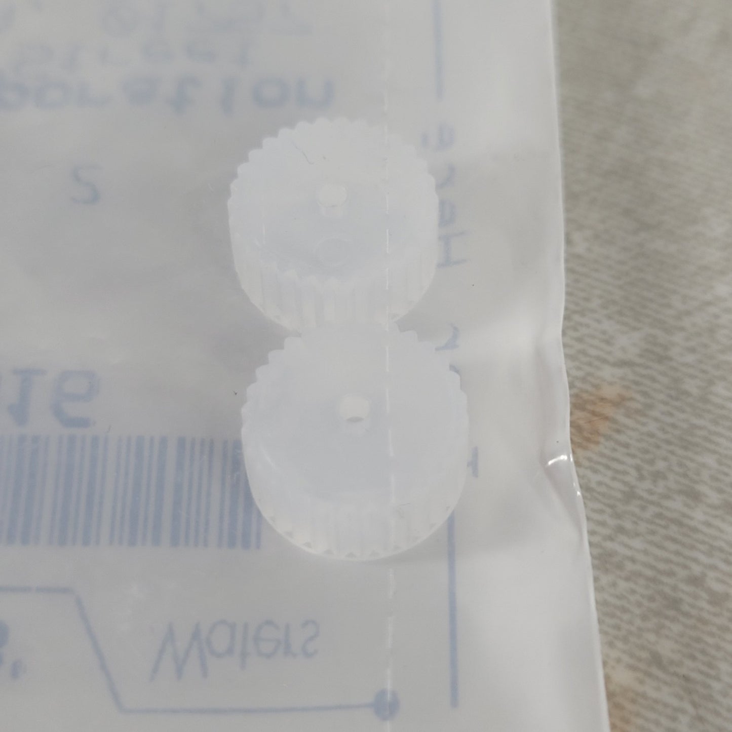 Waters WAT021816 Finger-Tight Poly Knob Compression Fitting 2-Pack HPLC