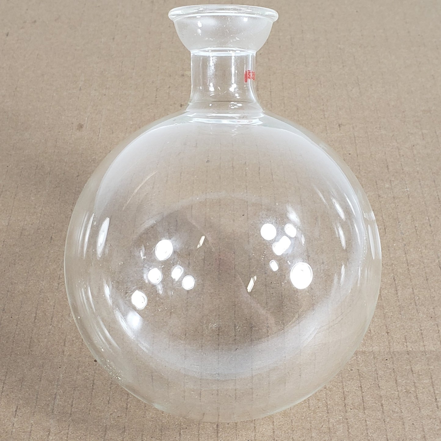 Synthware F527000 1000mL Single Neck Round Bottom Flask 35/20 Round Joint