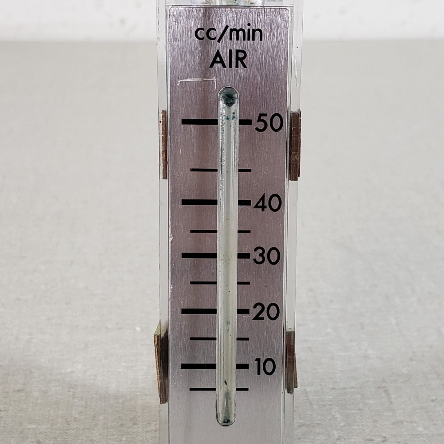 Dwyer RMA-151 Rate-Master 0-50cc/min Flowmeter w/ Brackets & 3/16" ID Barb Inlet