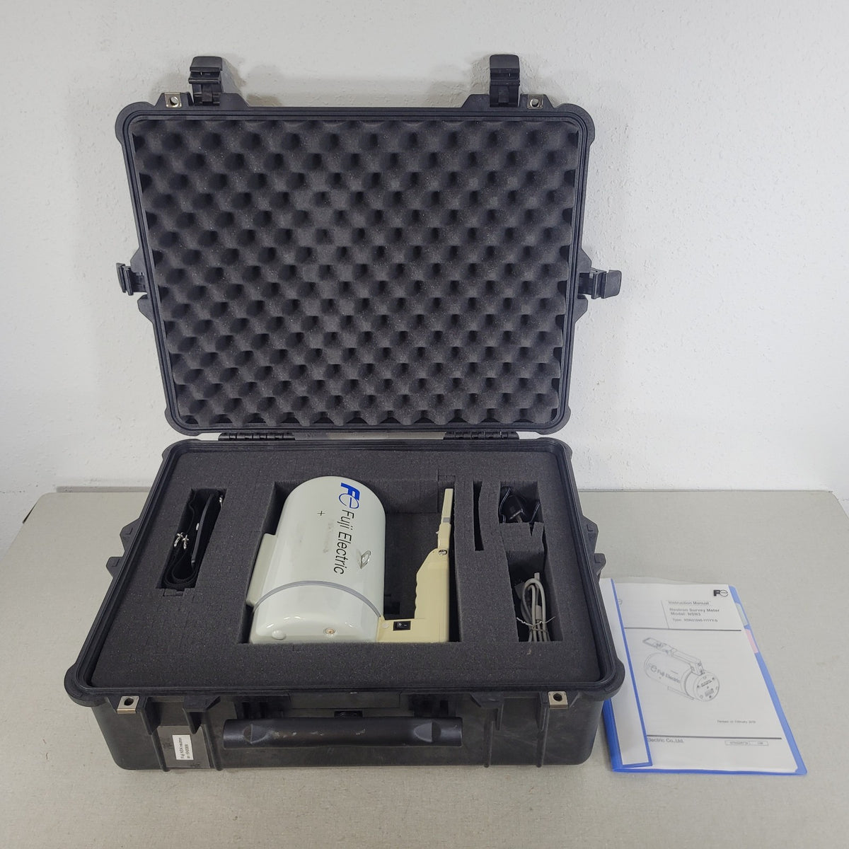 TESTED Fuji NSN3 NSN31045-111YY-S Neutron Survey Meter w/ Control Software