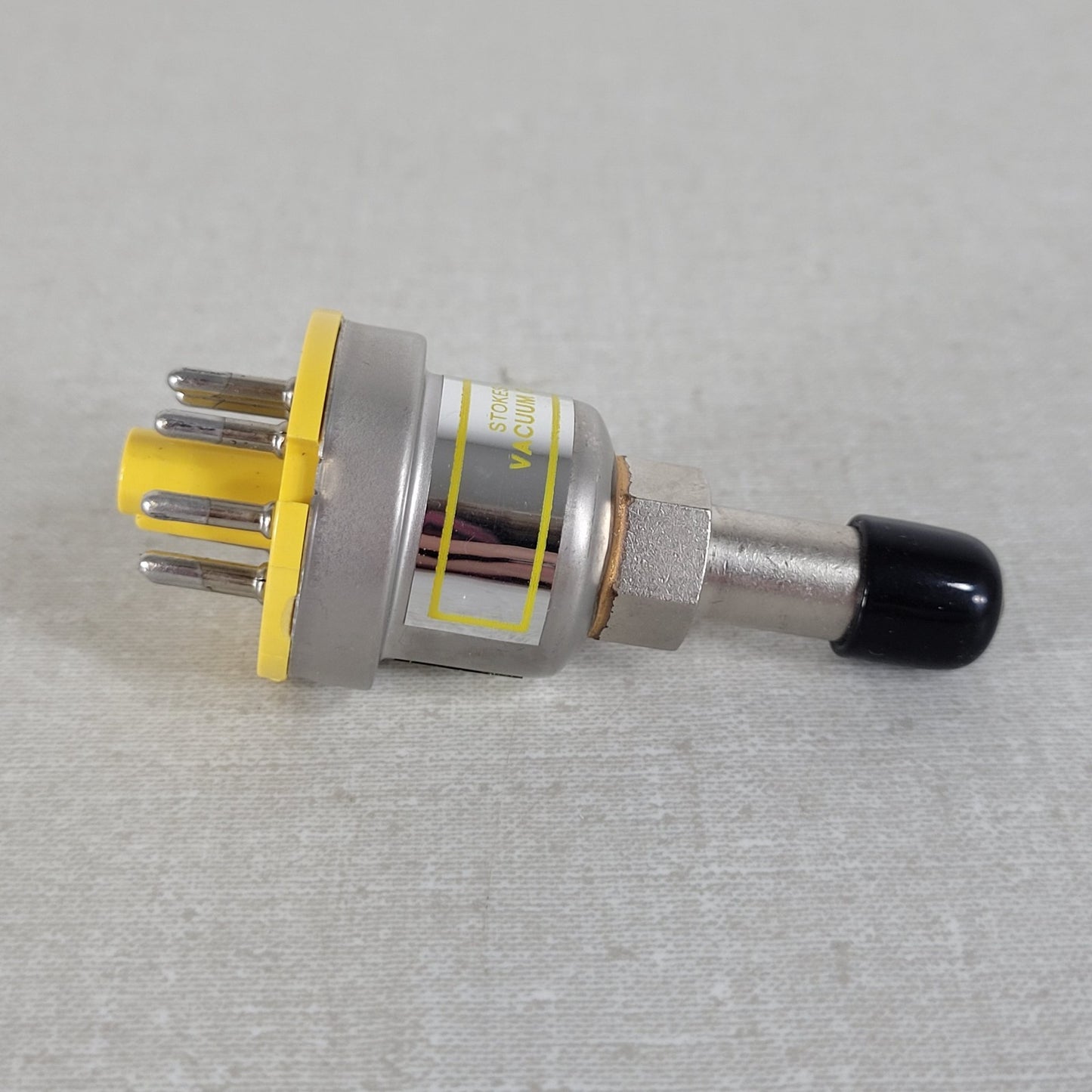 Stokes MB-3M Thermocouple Vacuum Guage Tube 1/8" Threaded NPT w/ 8 Pin Connector